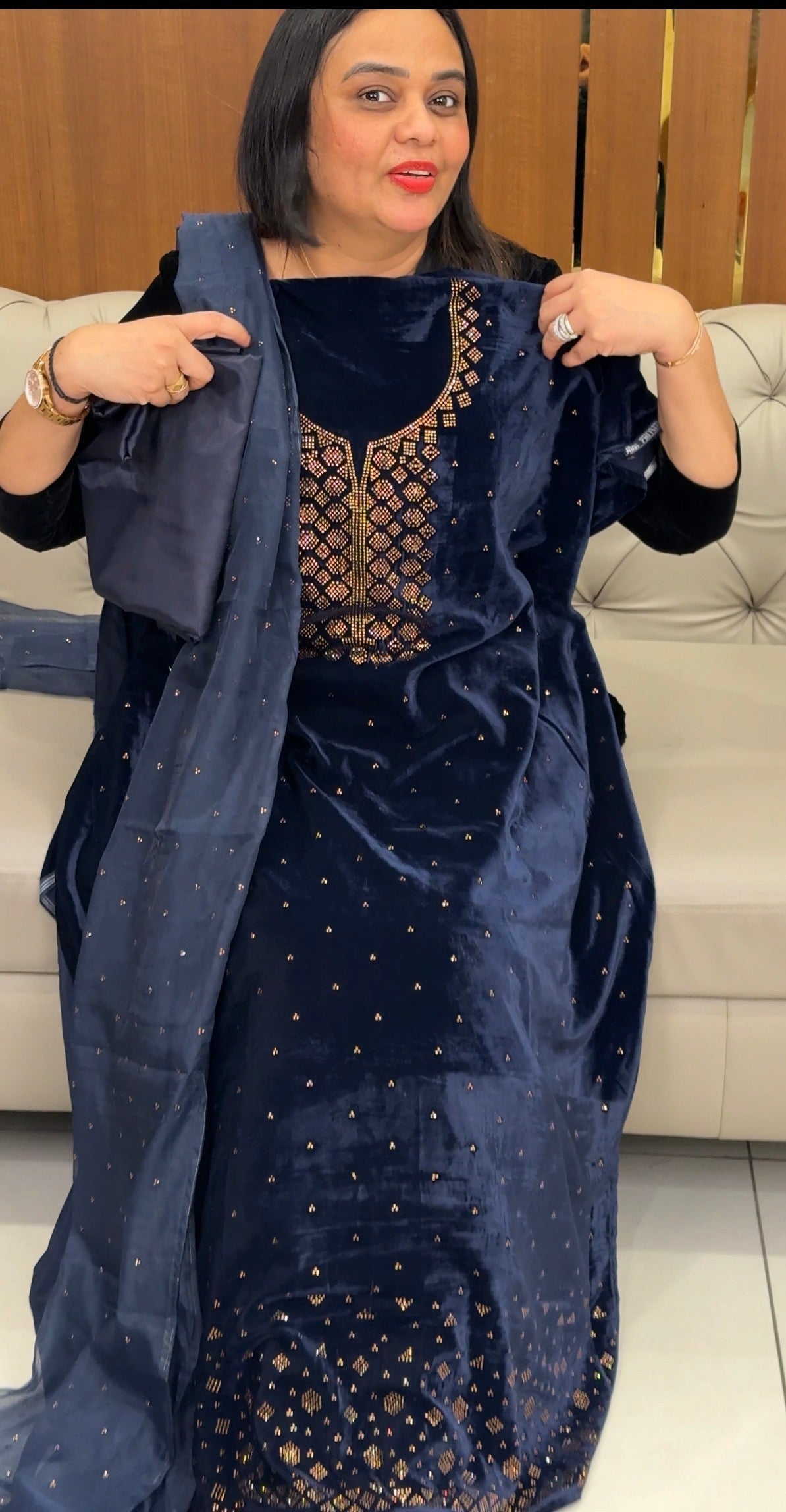 VELVET UNSTITCHED SALWAR SUITS - IHA 32951