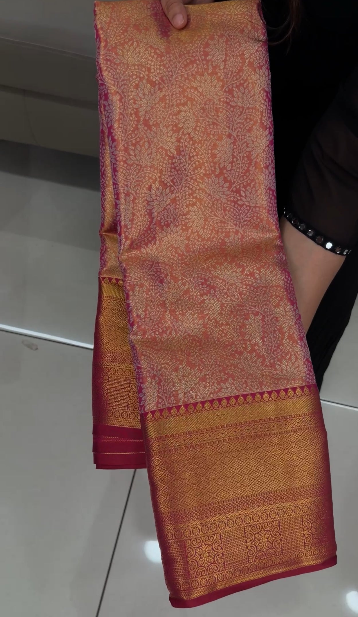 TISSUE KANCHIPURAM SILK SAREES - IHA 29253