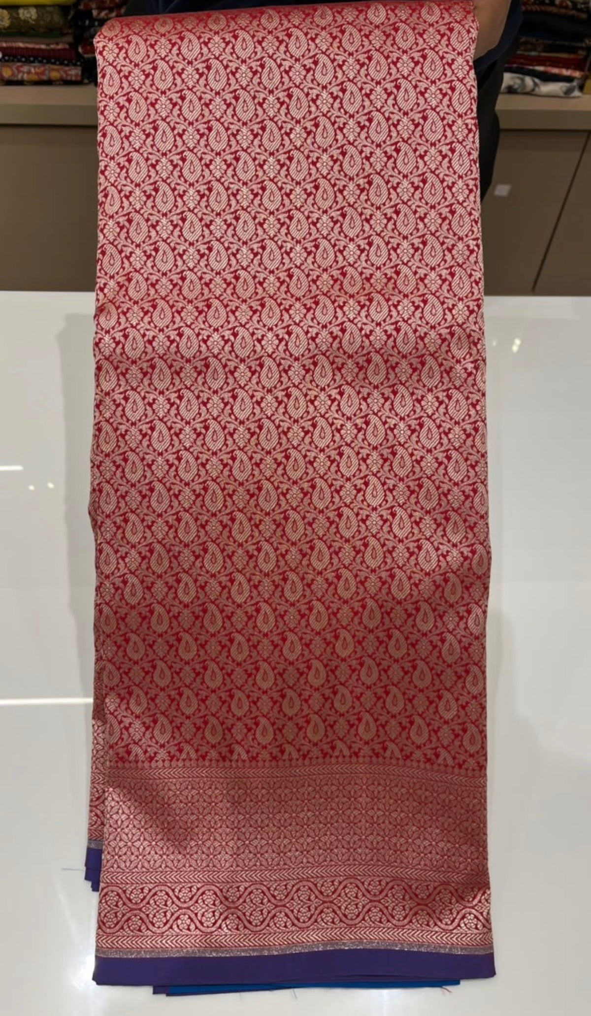 OFFER SALES SAREES - IHA 35918