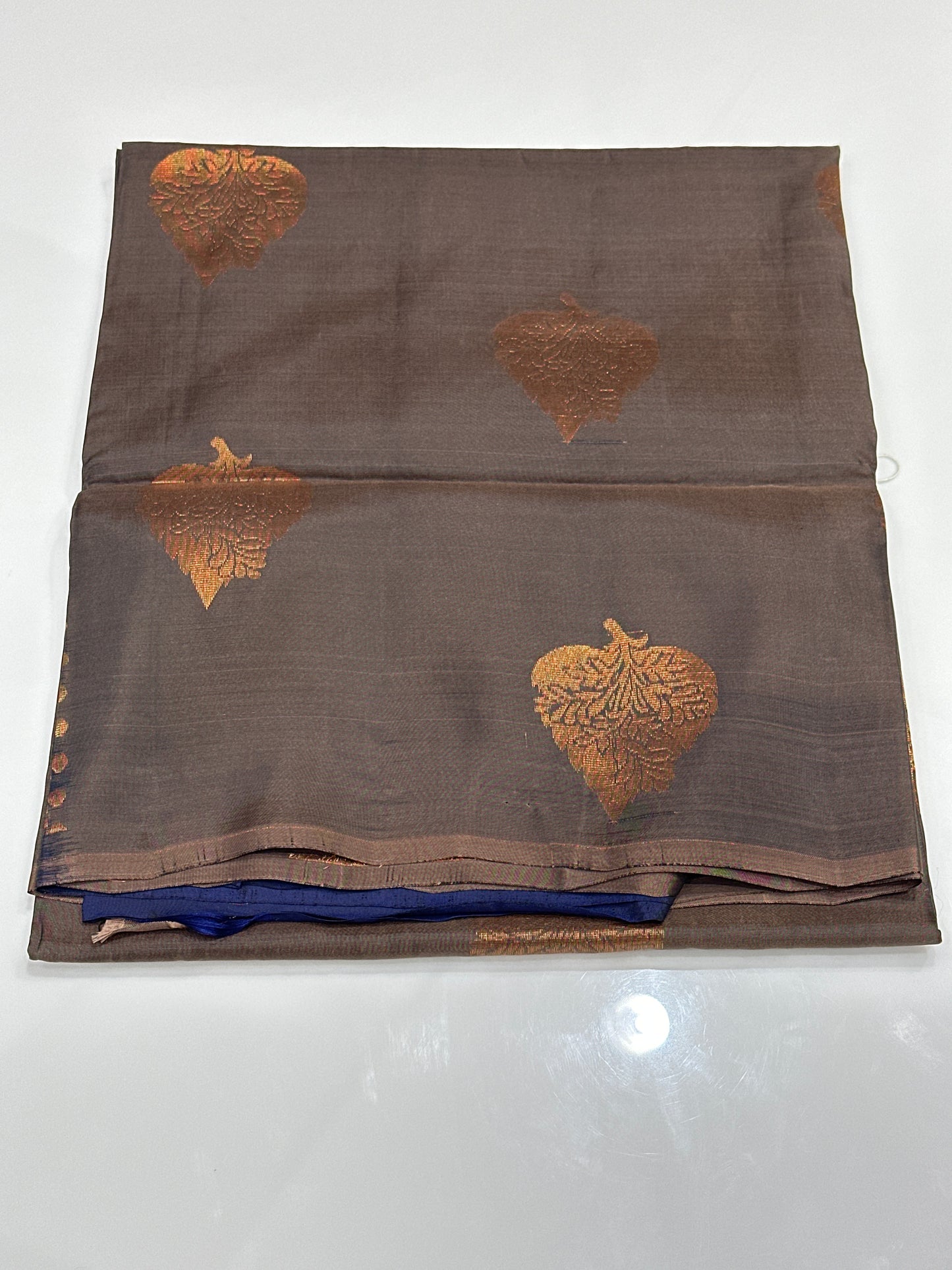 OFFER SALES SAREES - IHA 27211