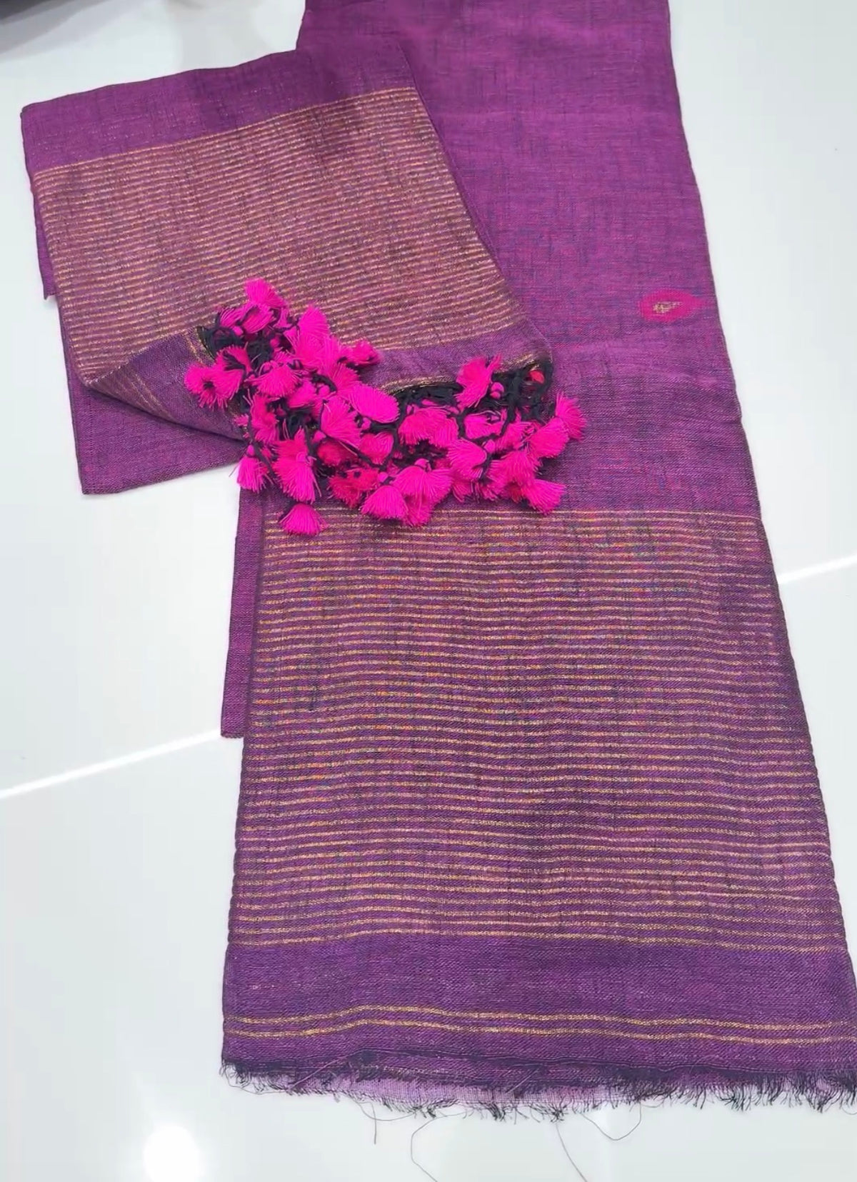 HANDLOOM LINEN TOP AND DUPATTA MATERIAL - IHA 35425