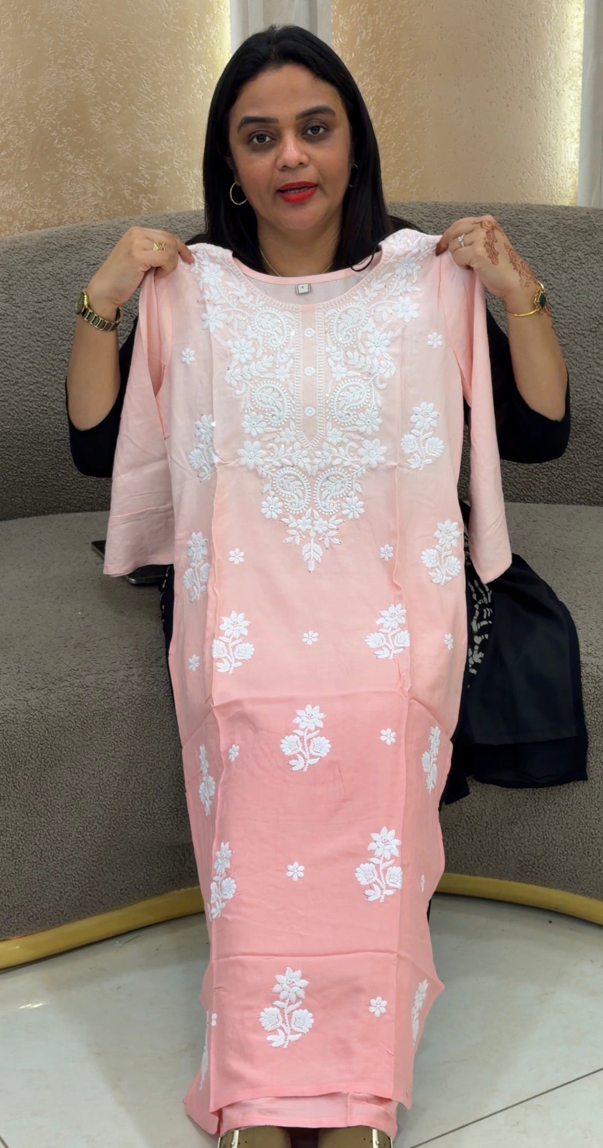 LUCKNOWI CHIKANKARI TOPS - IHA 33034