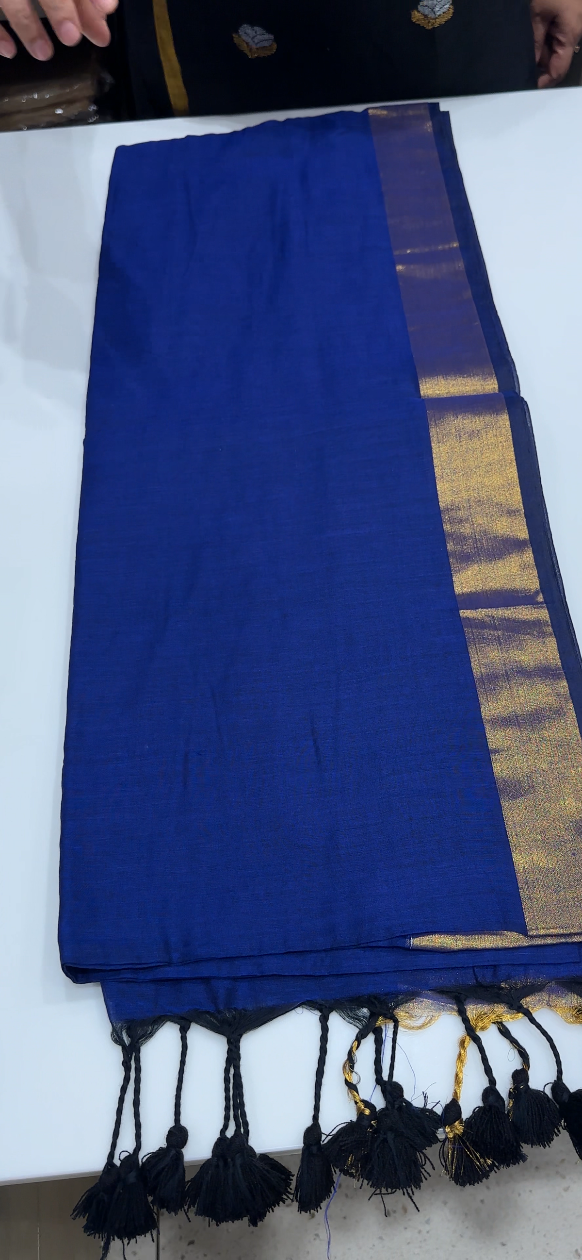 OFFER SALES SAREES - IHA 35468