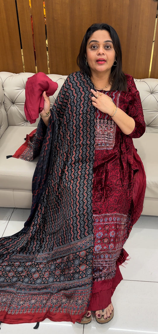 VELVET UNSTITCHED SALWAR SUITS  - IHA 26387