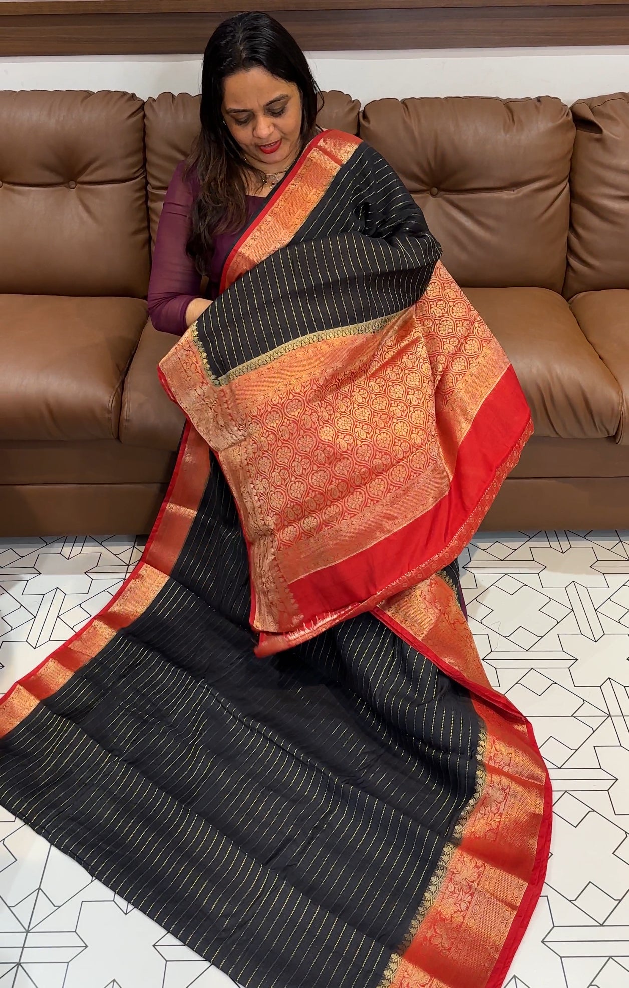 SEMI BANARASI SAREE - IHA 19081