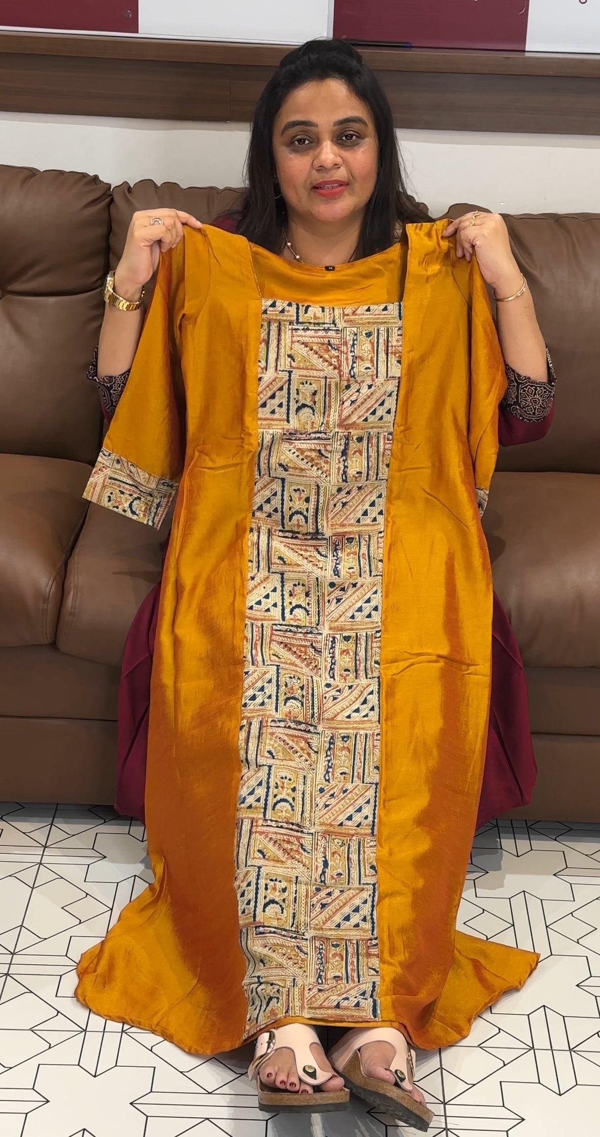 SEMI RAW SILK ALINE TOPS - IHA 27830