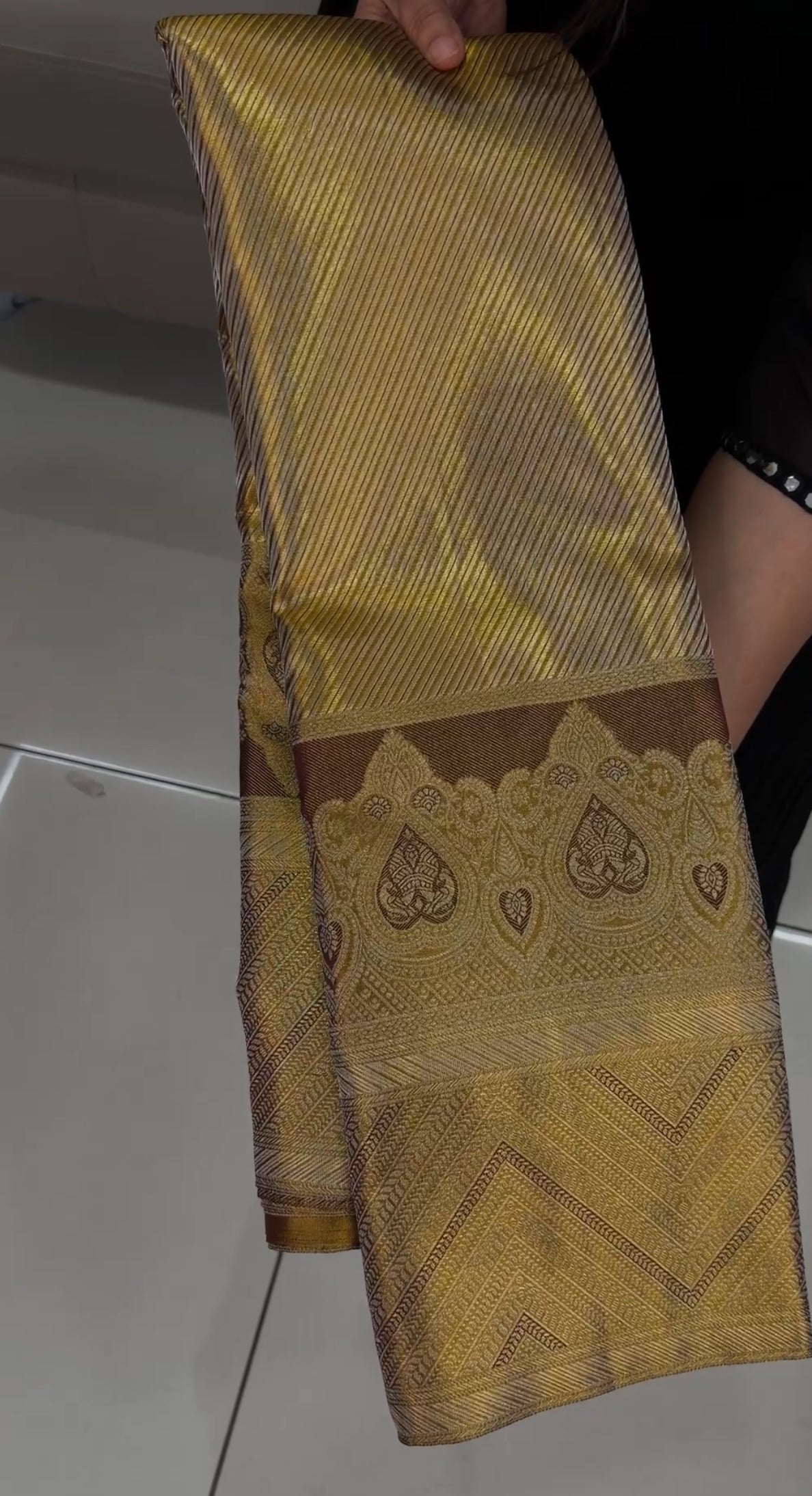 TISSUE KANCHIPURAM SILK SAREES - IHA 29253