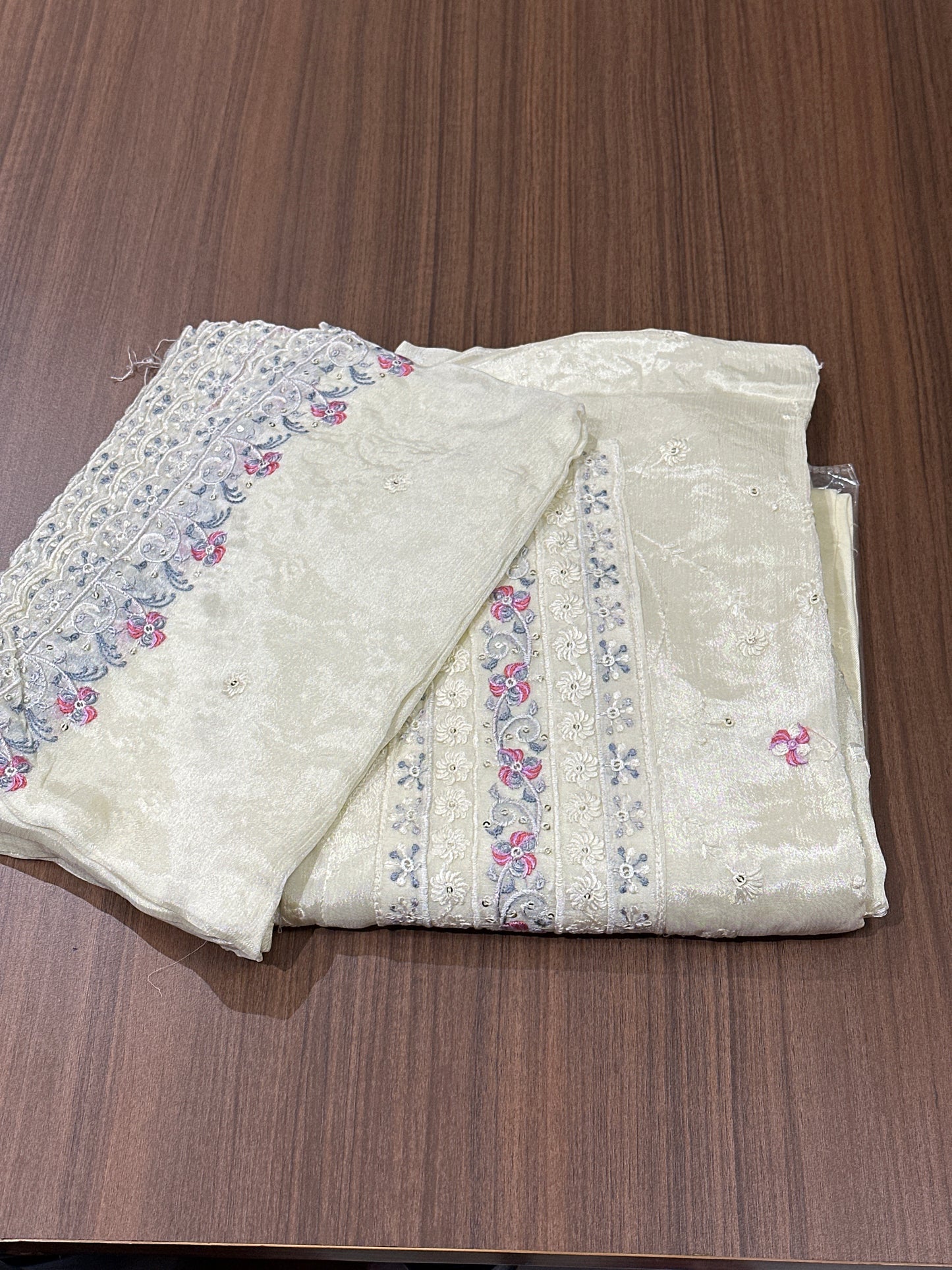 OFFER SALES UNSTITCHED SALWAR SUITS -  IHA 33736