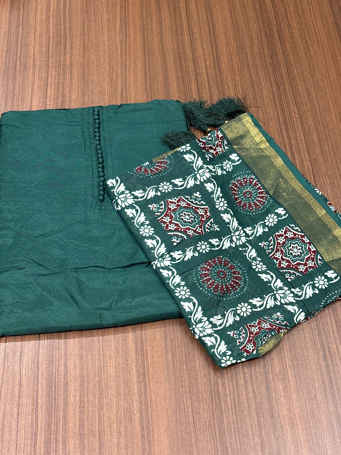 OFFER SALES UNSTITCHED SALWAR SUITS -  IHA 33708