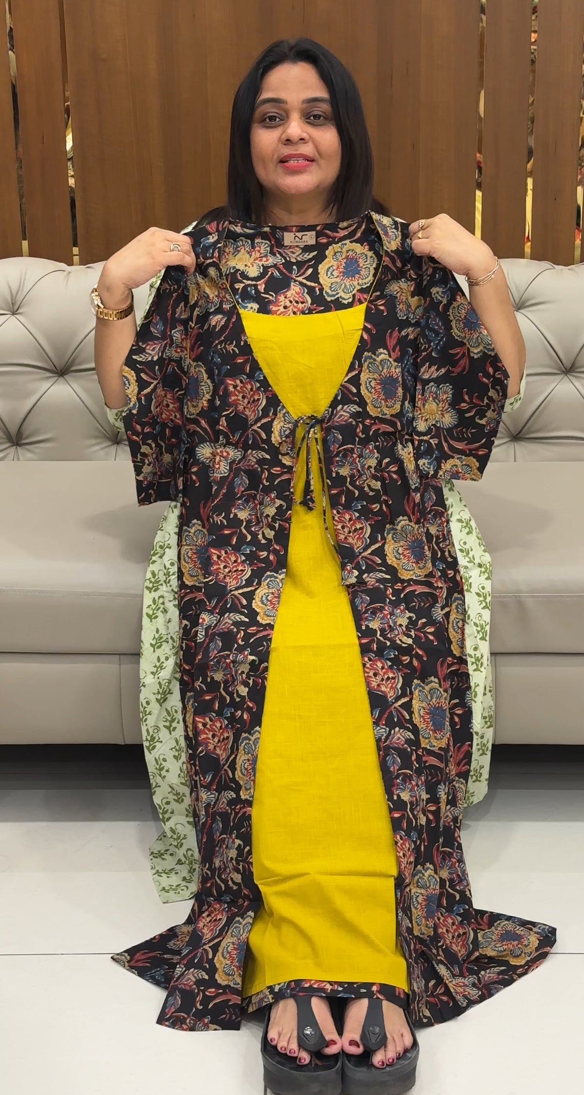 IHA'S IN-HOUSE COTTON TOP AND JACKETS - IHA 28861