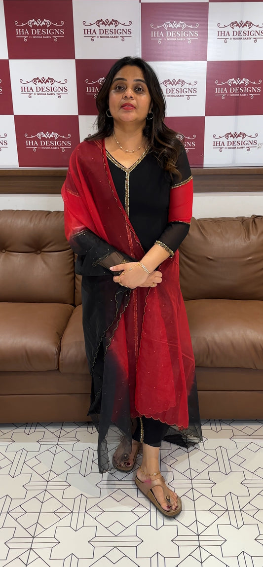 HANDWORKED TOP AND DUPATTA - IHA 26662