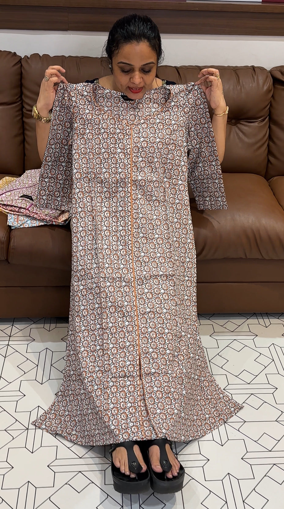 BUDGET BUY ALINE LONG TOPS - IHA 23607