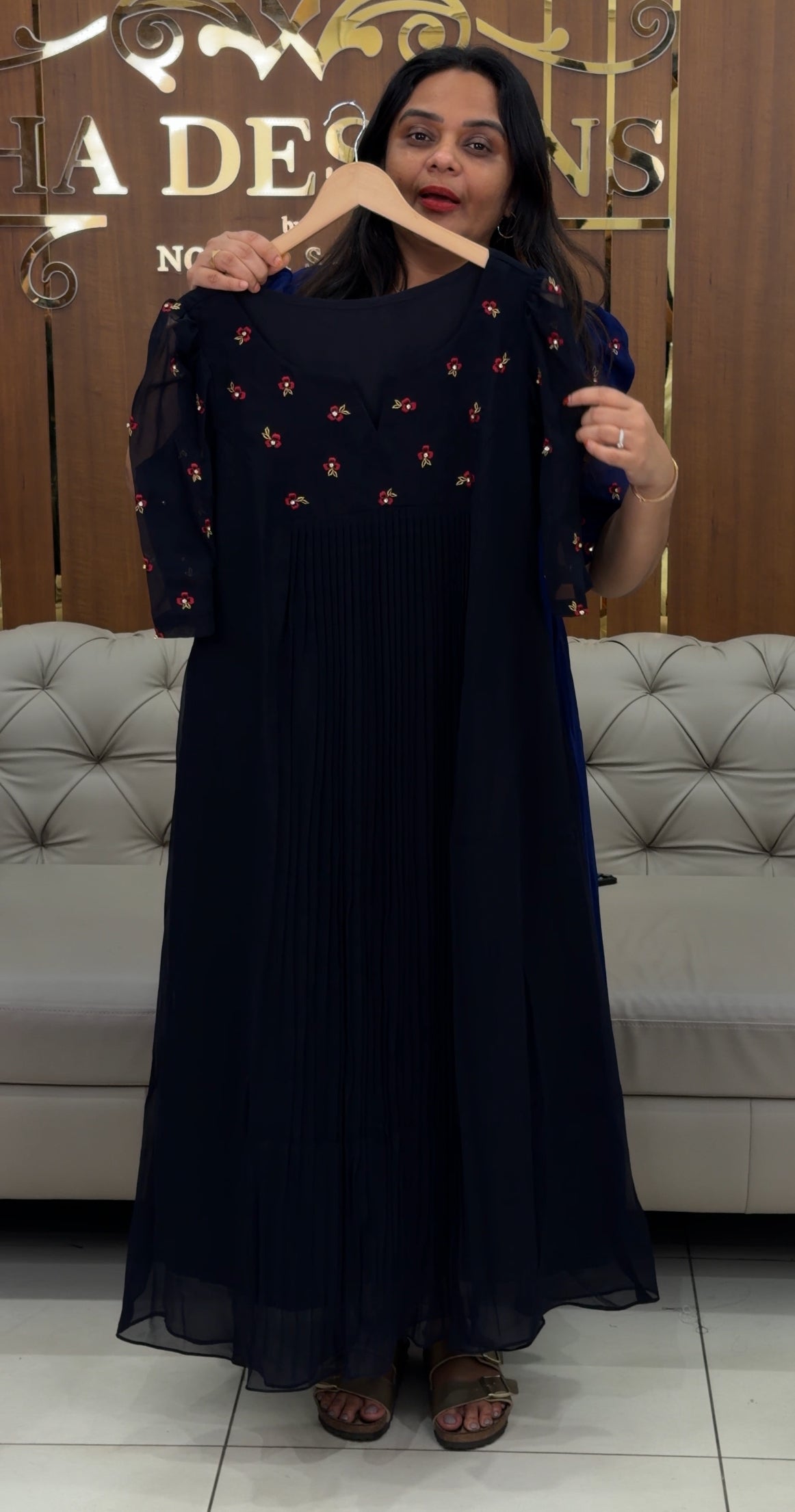 IHA'S IN-HOUSE ALINE TOPS - IHA 30855