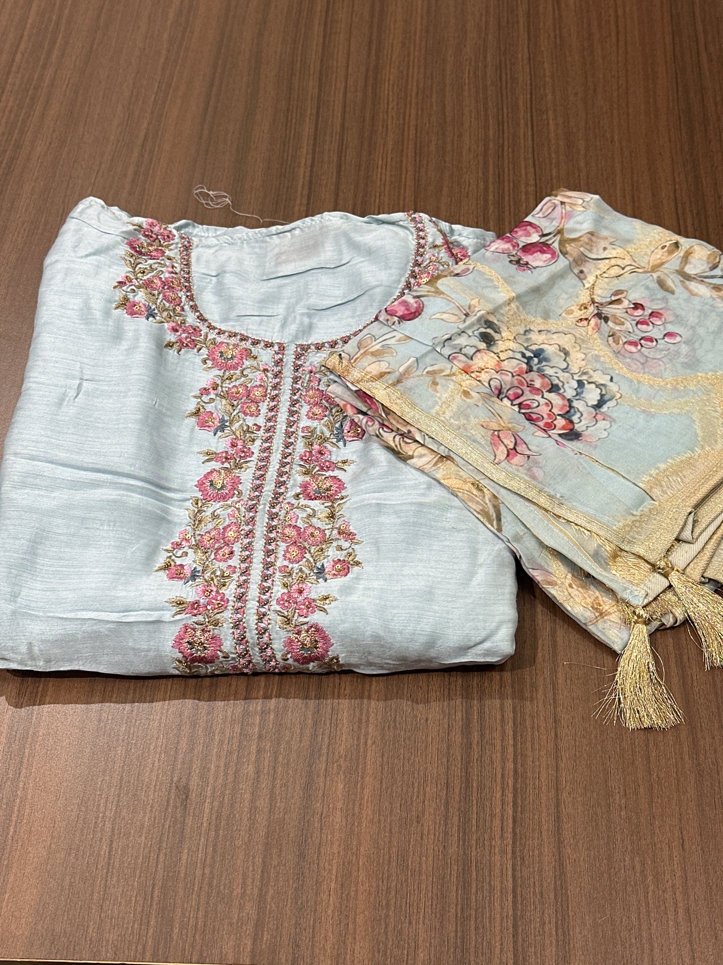 OFFER SALES UNSTITCHED SALWAR SUITS -  IHA 33806