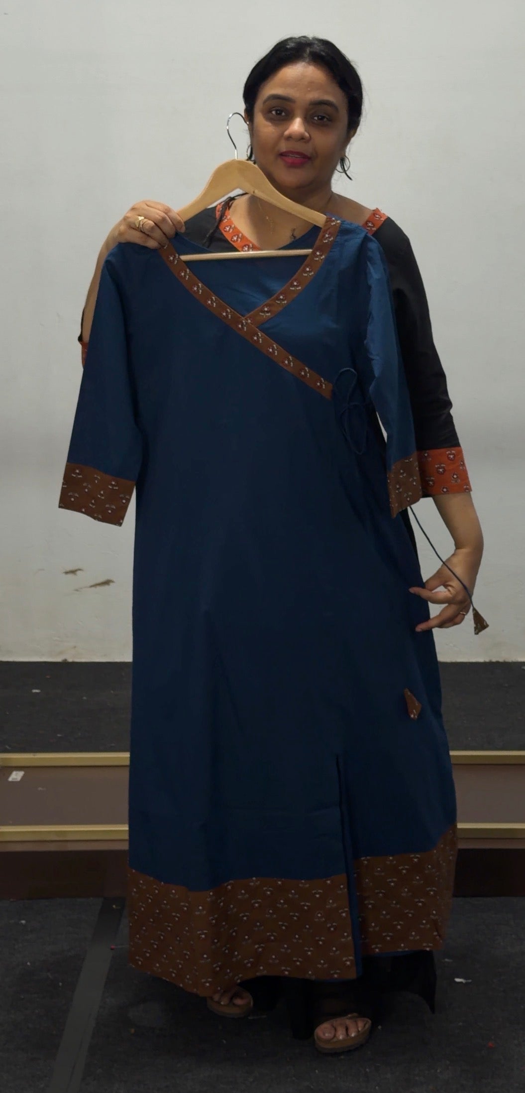 IHA'S IN-HOUSE COTON ALINE TOPS - IHA 36071