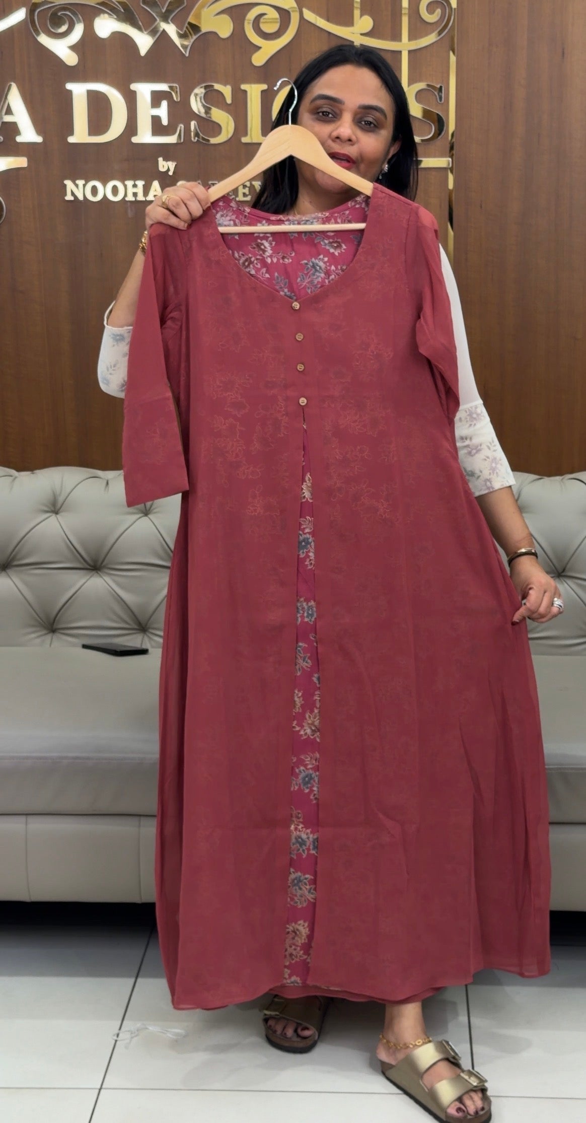 IHA'S IN-HOUSE ALINE TOPS - IHA 33282
