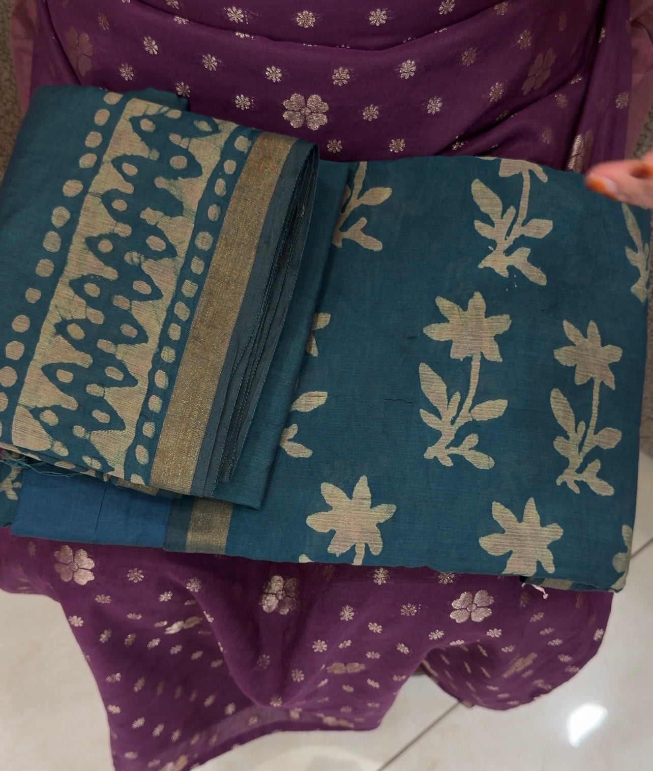 BATIK PRINTED UNSTITCHED SALWAR SUITS - IHA 32858