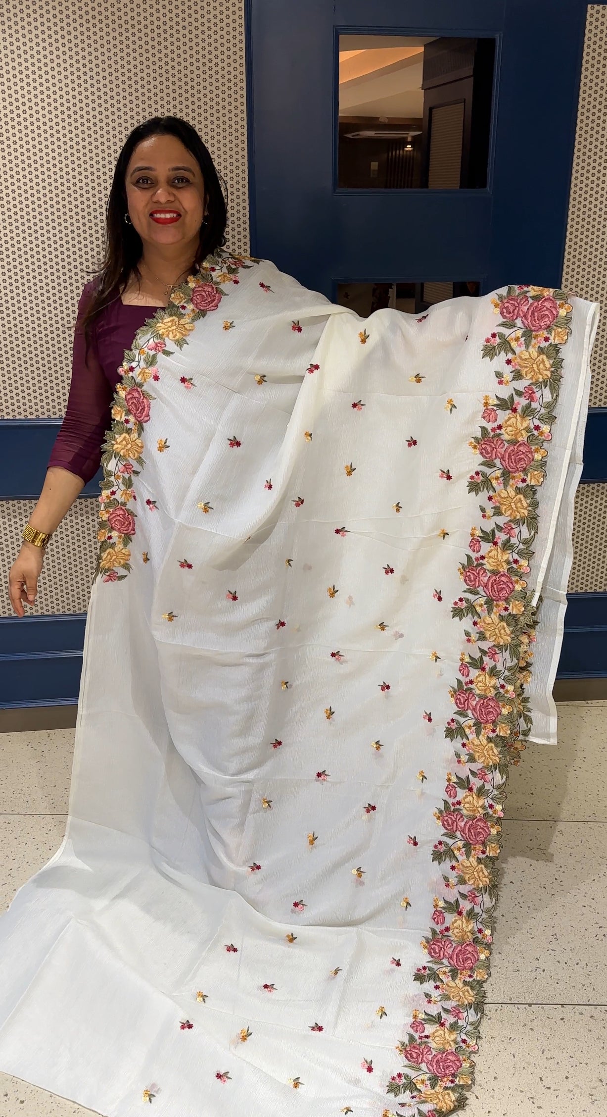 CRUSHED TISSUE SAREE - IHA 19136