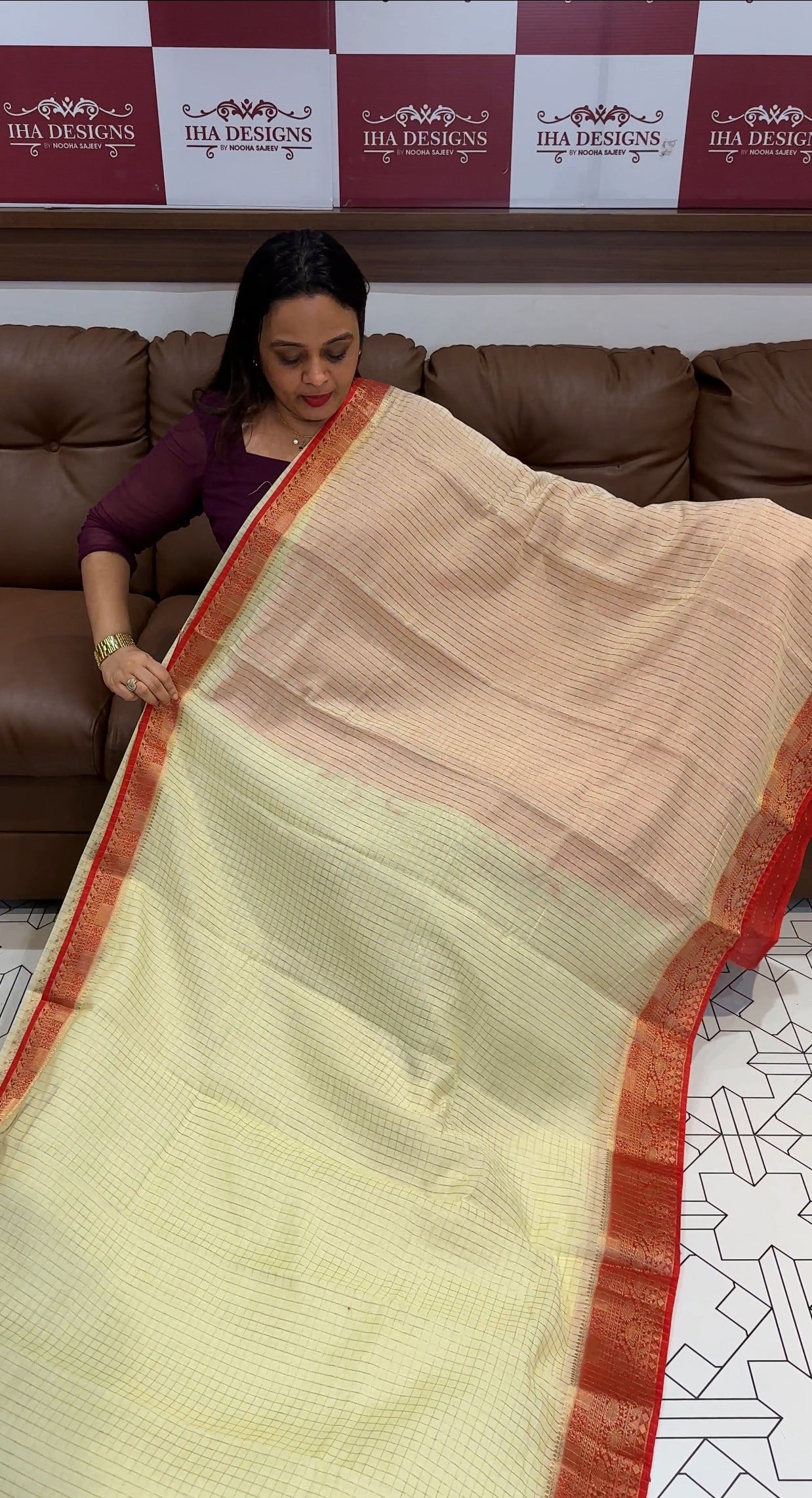 SEMI BANARASI SAREE - IHA 19131