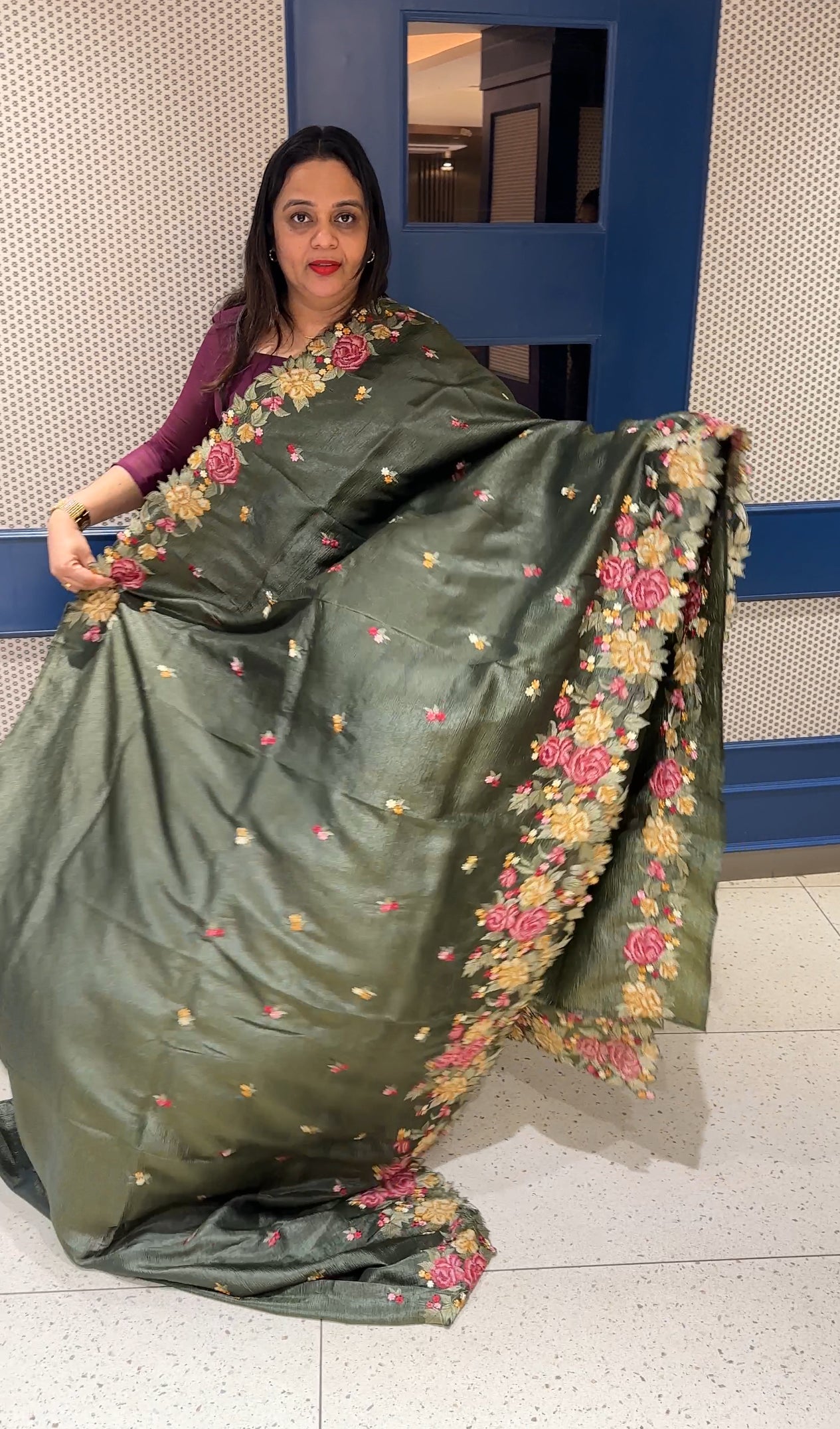 CRUSHED TISSUE SAREE - IHA 19136