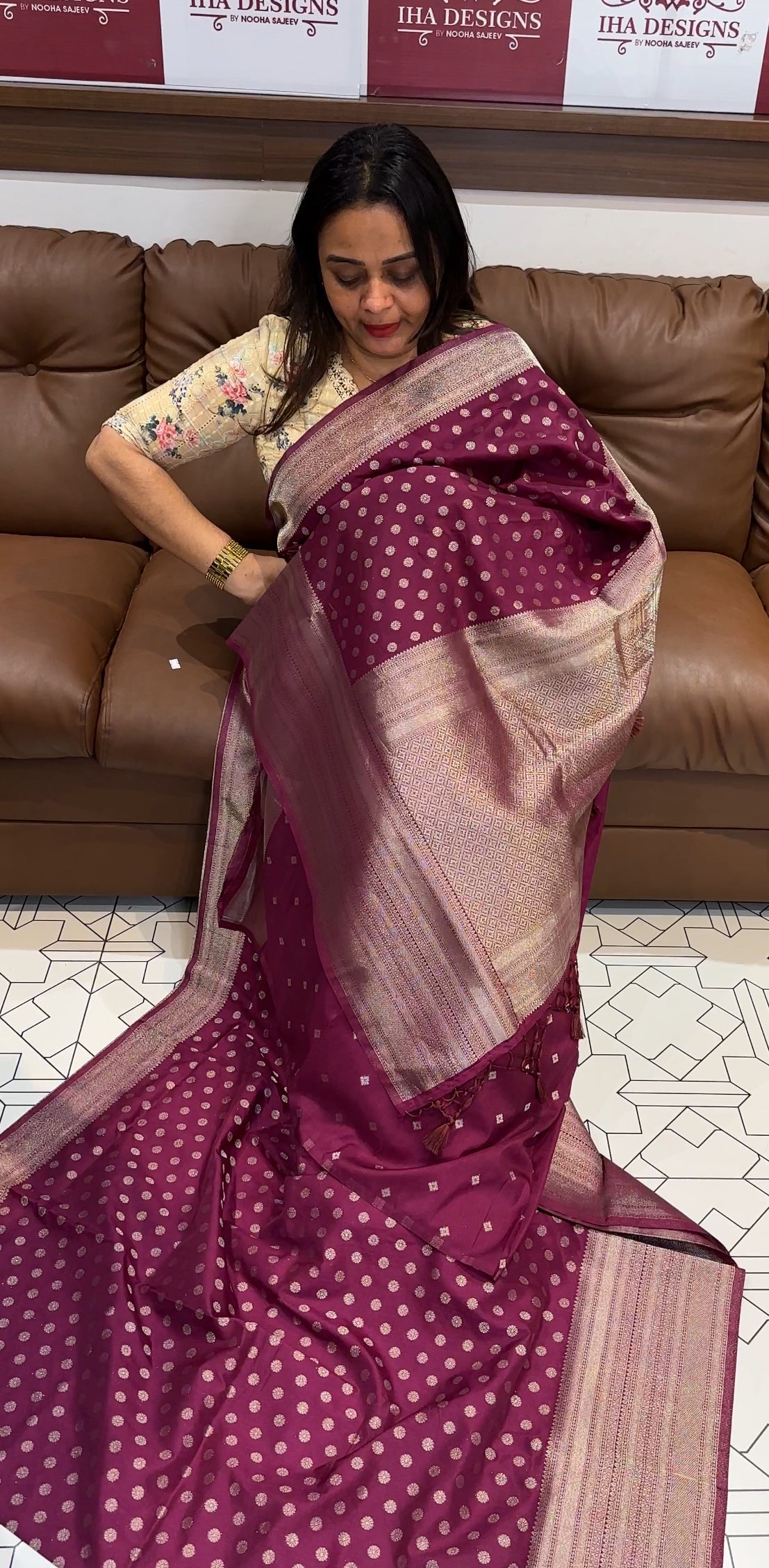 BROCADE BANARASI SAREES - IHA 19970