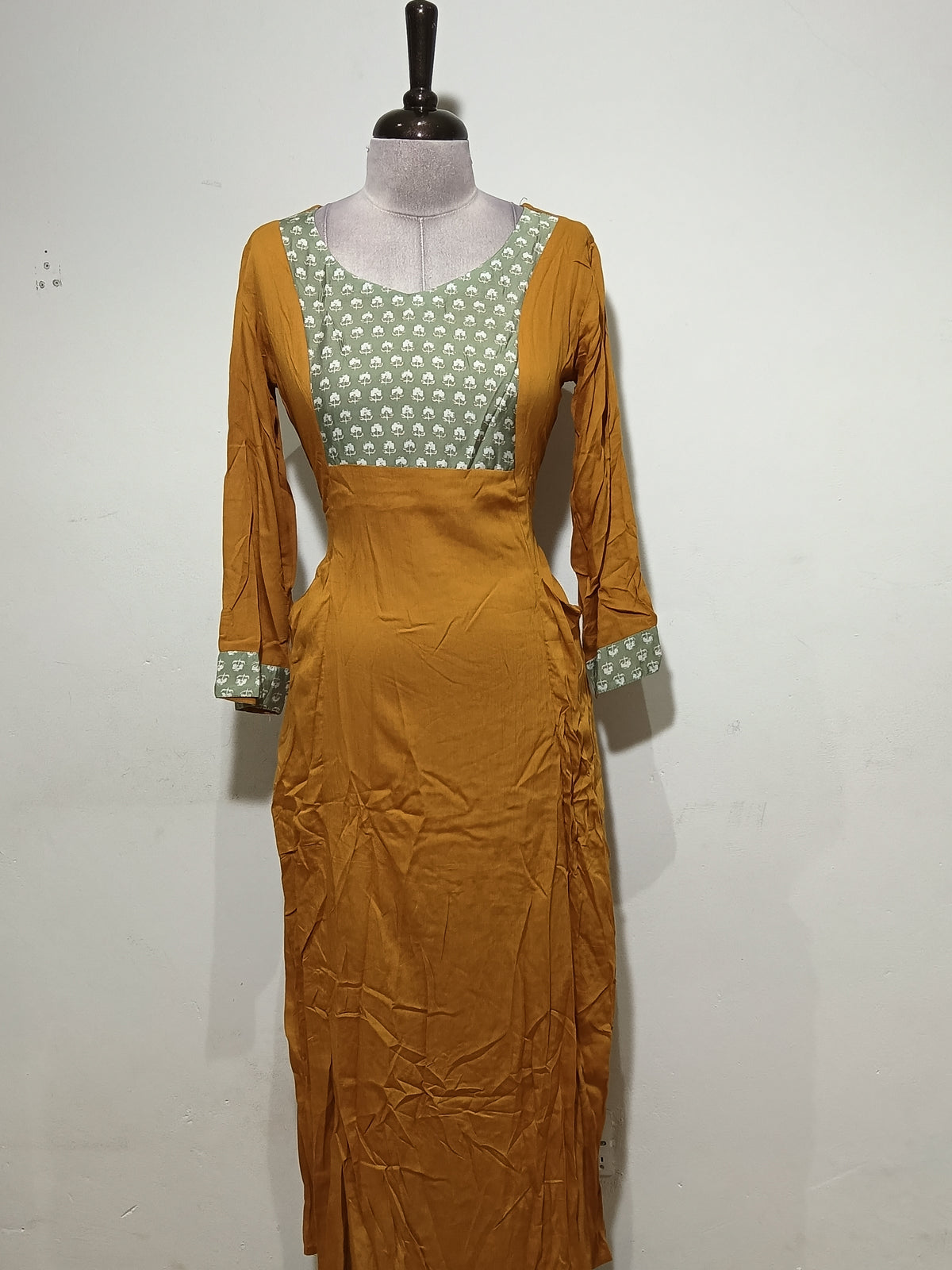 OFFER SALES TOP'S -  IHA 35832