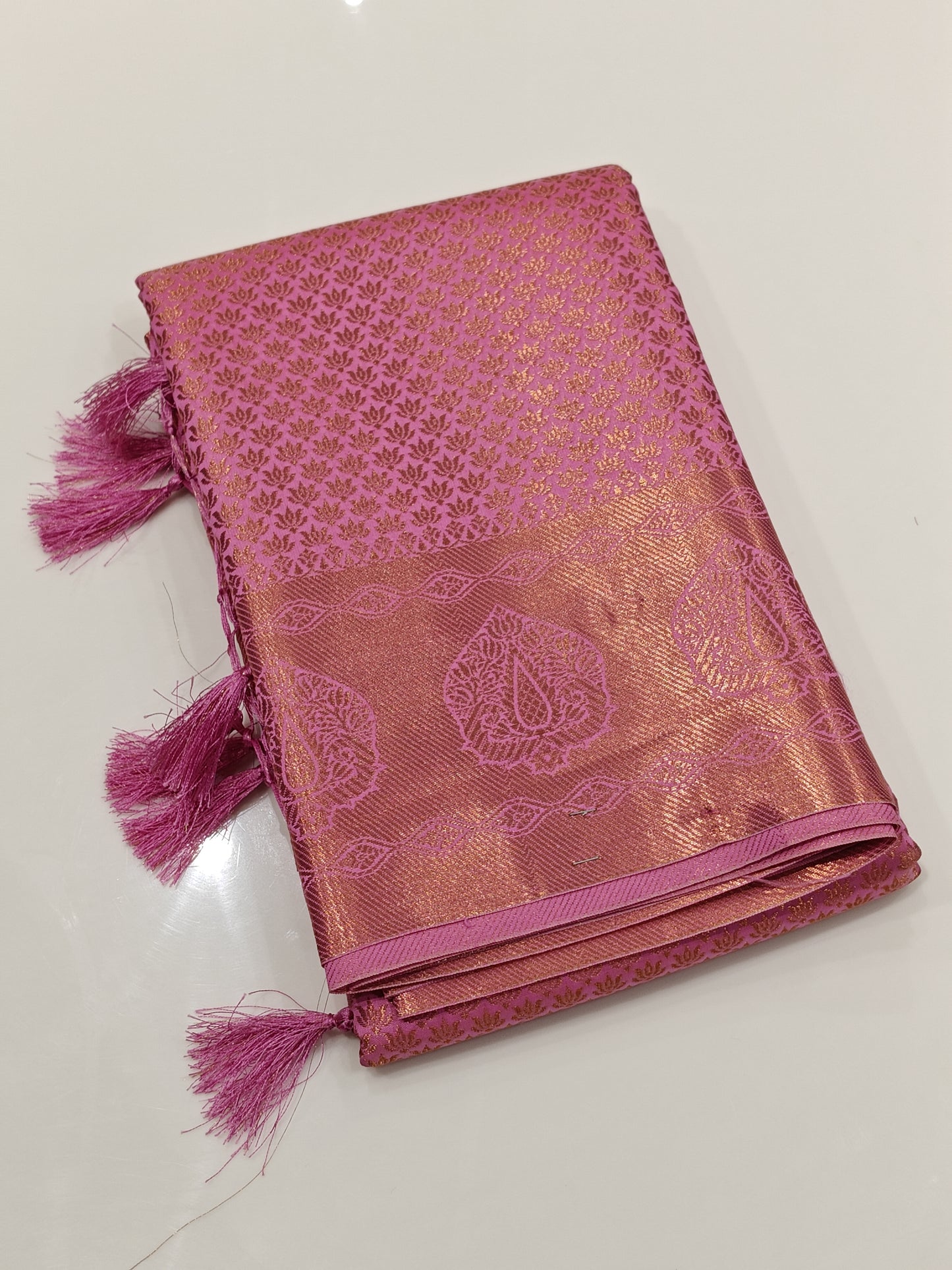 OFFER SALES SAREES - IHA 27529