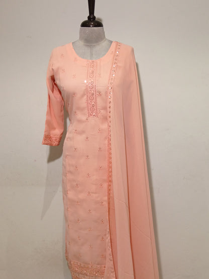 OFFER SALES READY TO WEAR SETS  -  IHA 35622