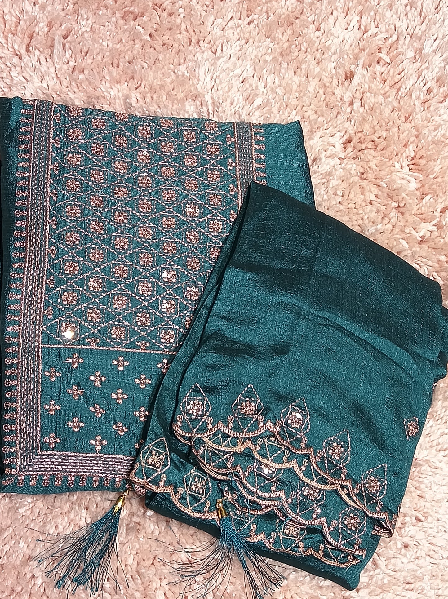 OFFER SALES UNSTITCHED SALWAR SUITS -  IHA 34761