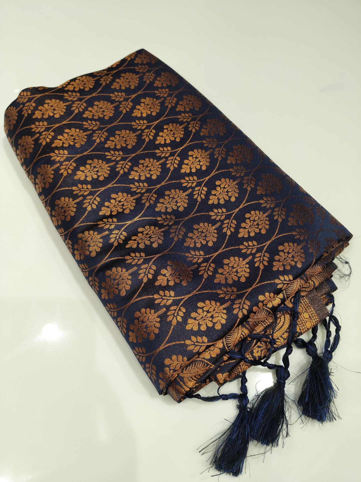 OFFER SALES SAREES - IHA 27410