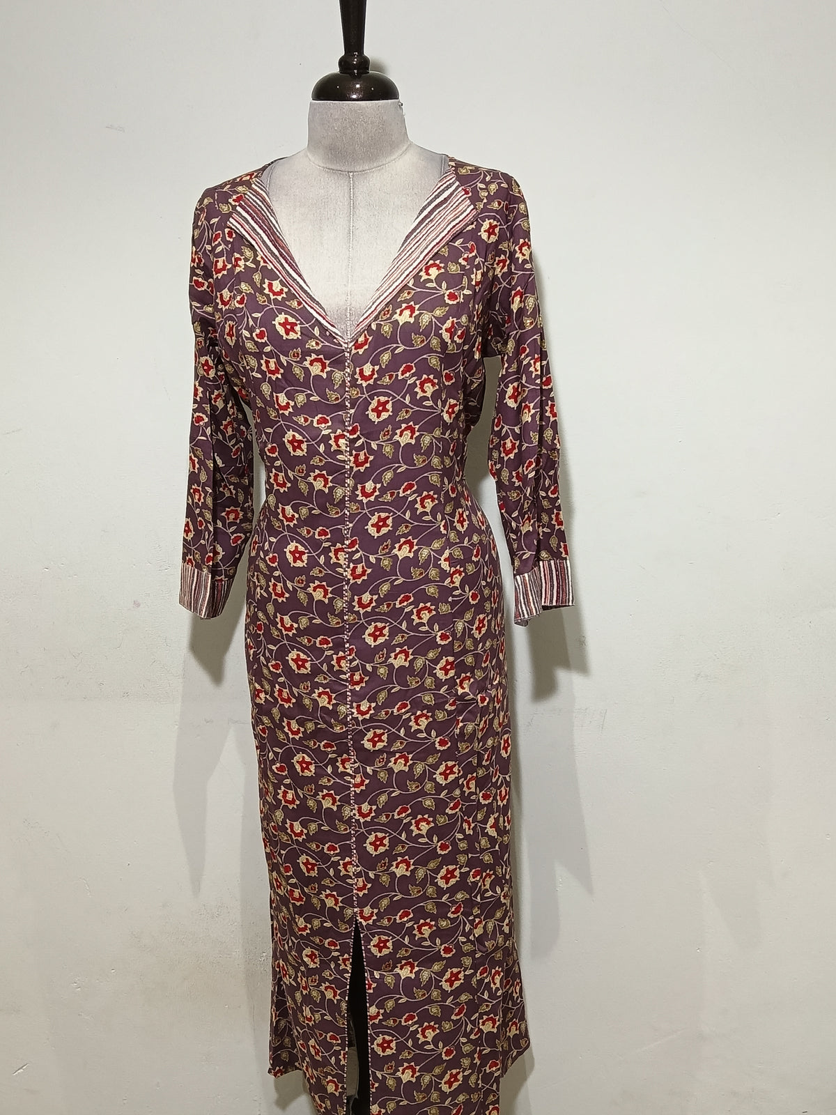 OFFER SALES READY TO WEAR SETS  -  IHA 35622