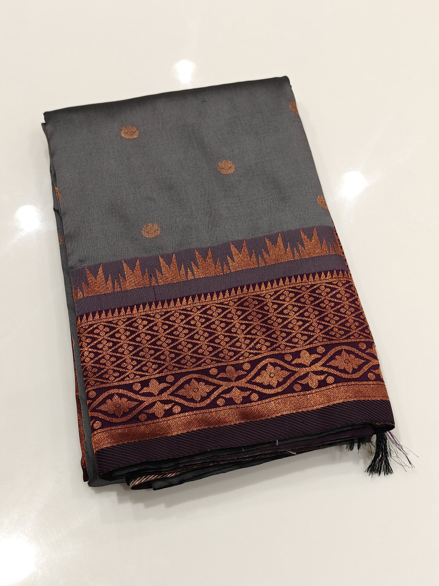OFFER SALES SAREES - IHA 27529