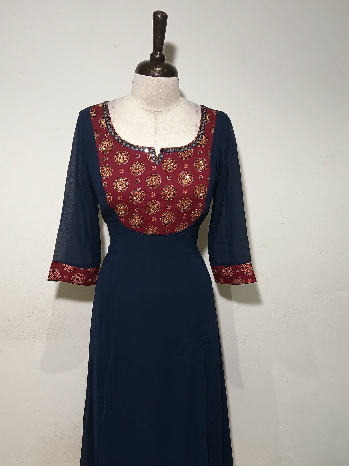 OFFER SALES TOP'S-  IHA 34796