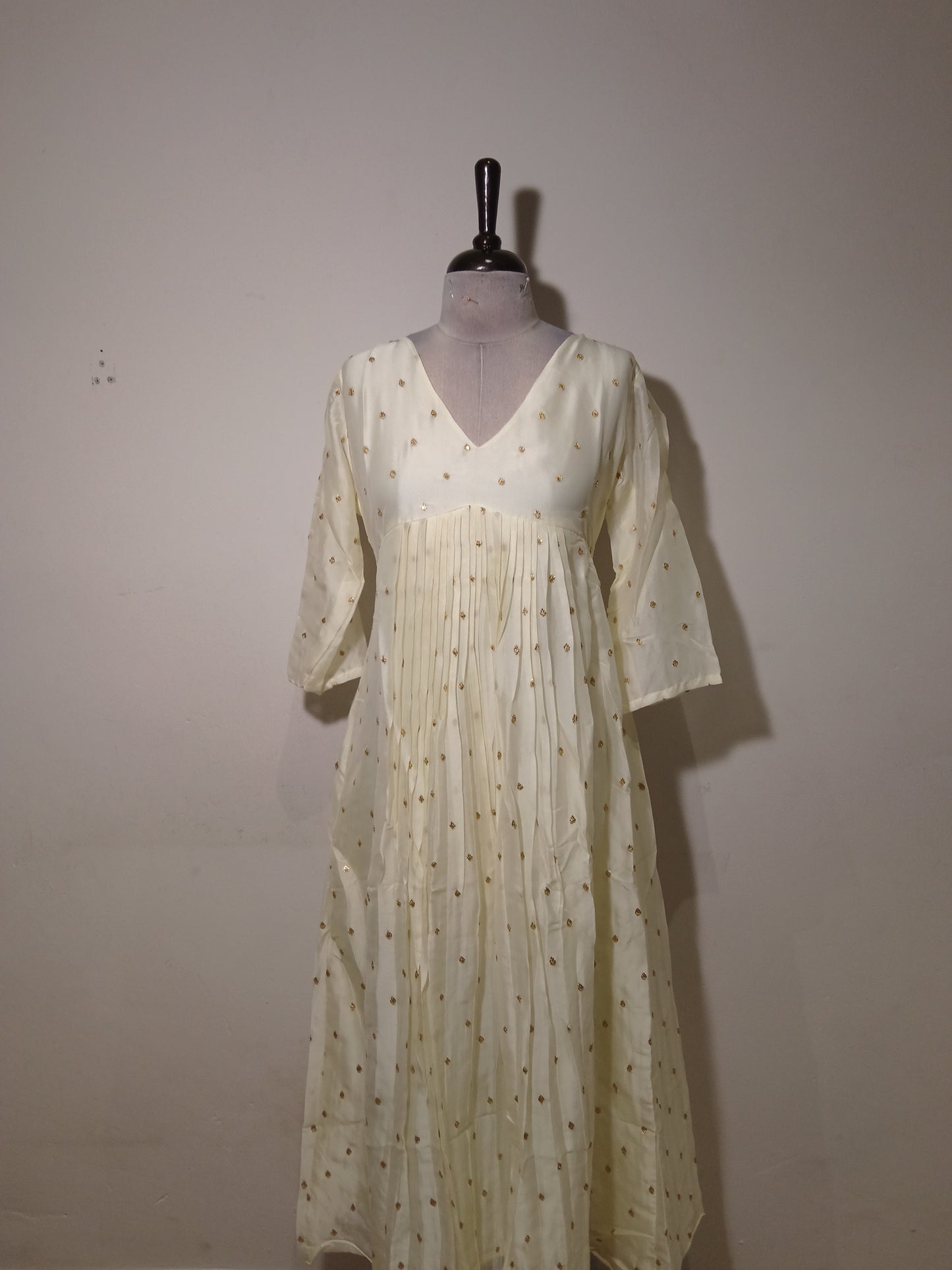 OFFER SALES TOPS  -  IHA 34756