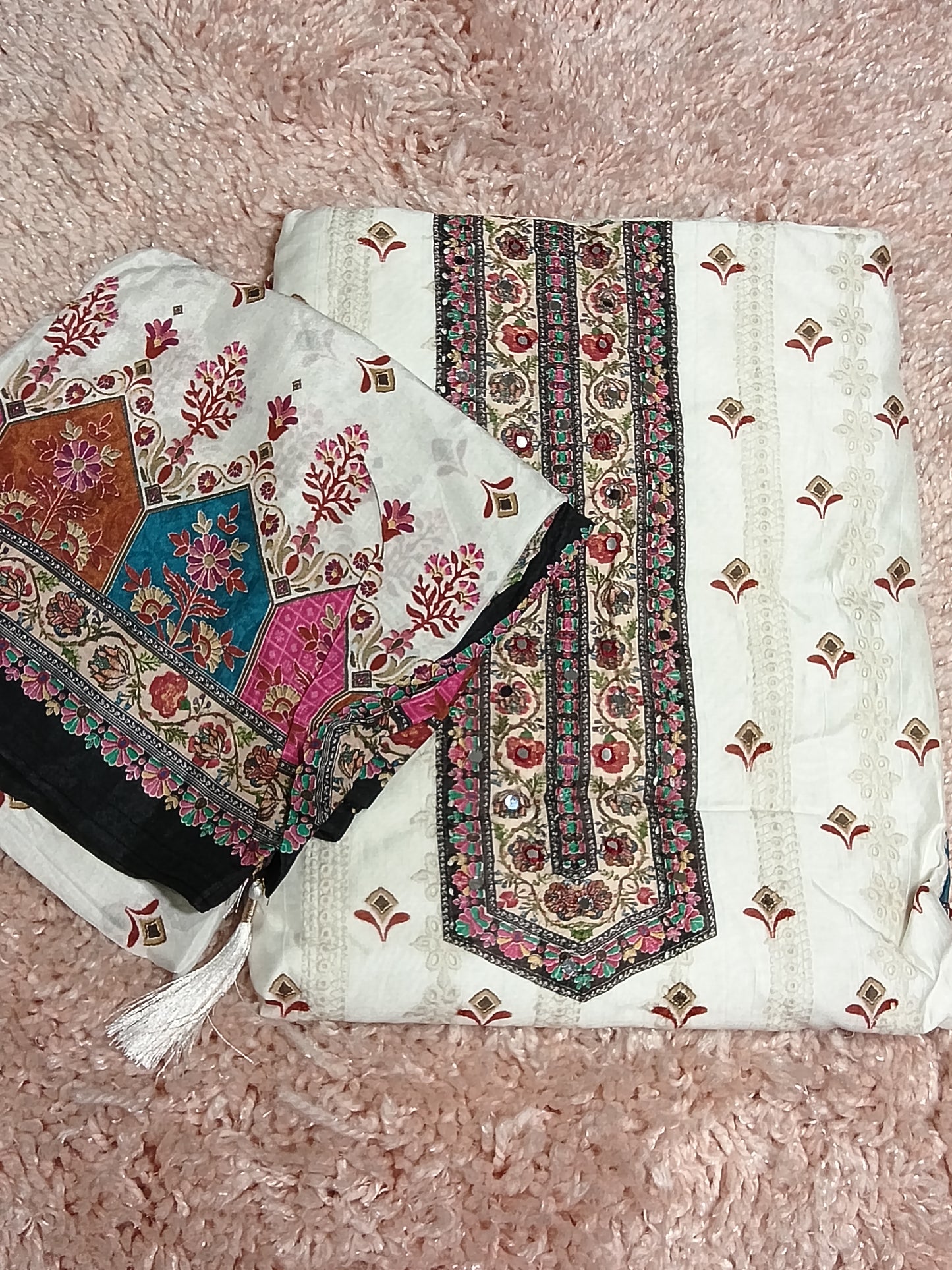 OFFER SALES UNSTITCHED SALWAR SUITS -  IHA 34744