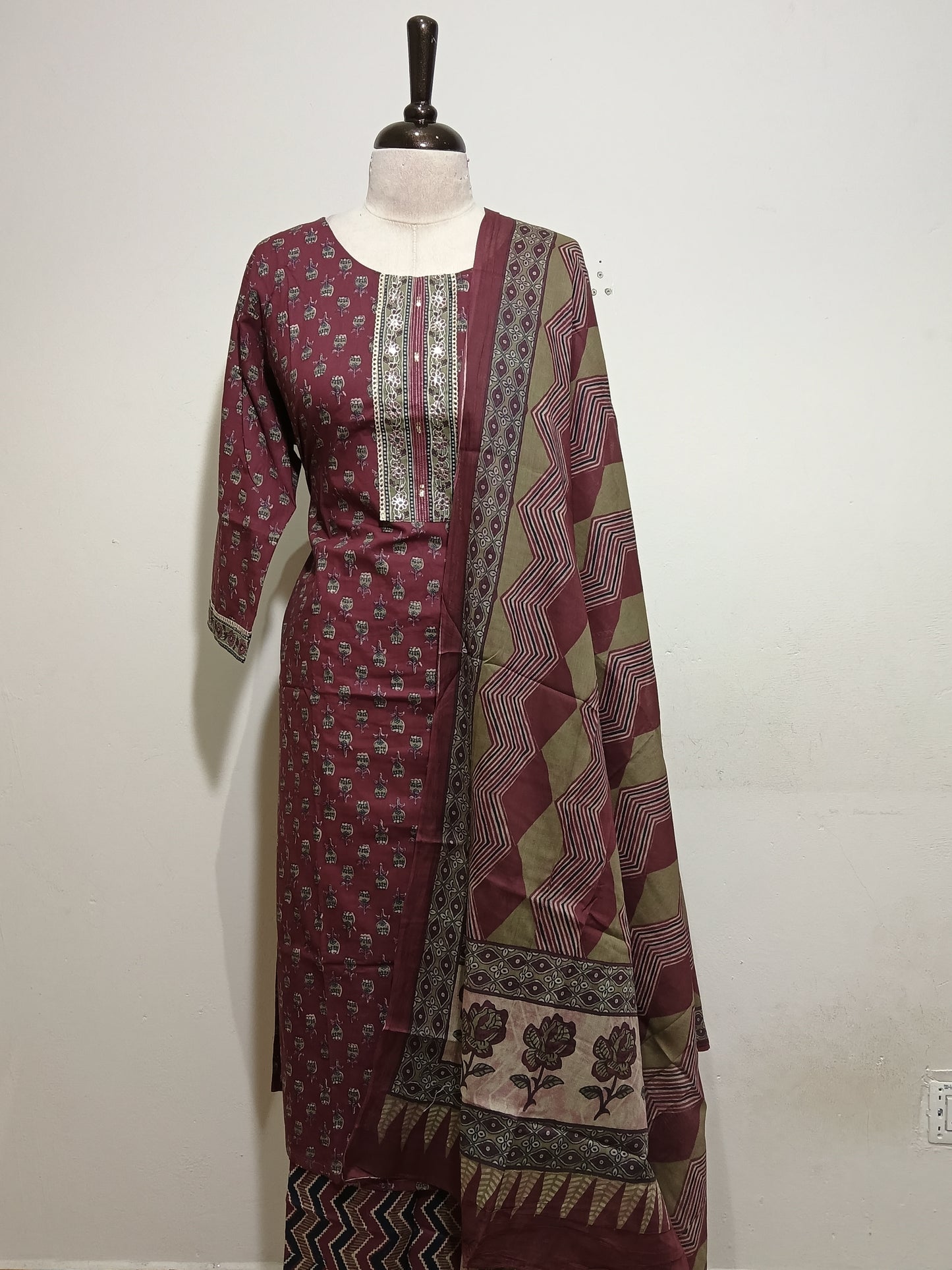 OFFER SALES TOP AND  BOTTOM  -  IHA 34697