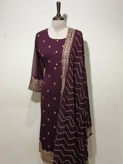 OFFER SALES READY TO WEAR SETS  -  IHA 35622