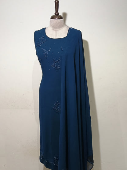 OFFER SALES READY TO WEAR SETS  -  IHA 35622