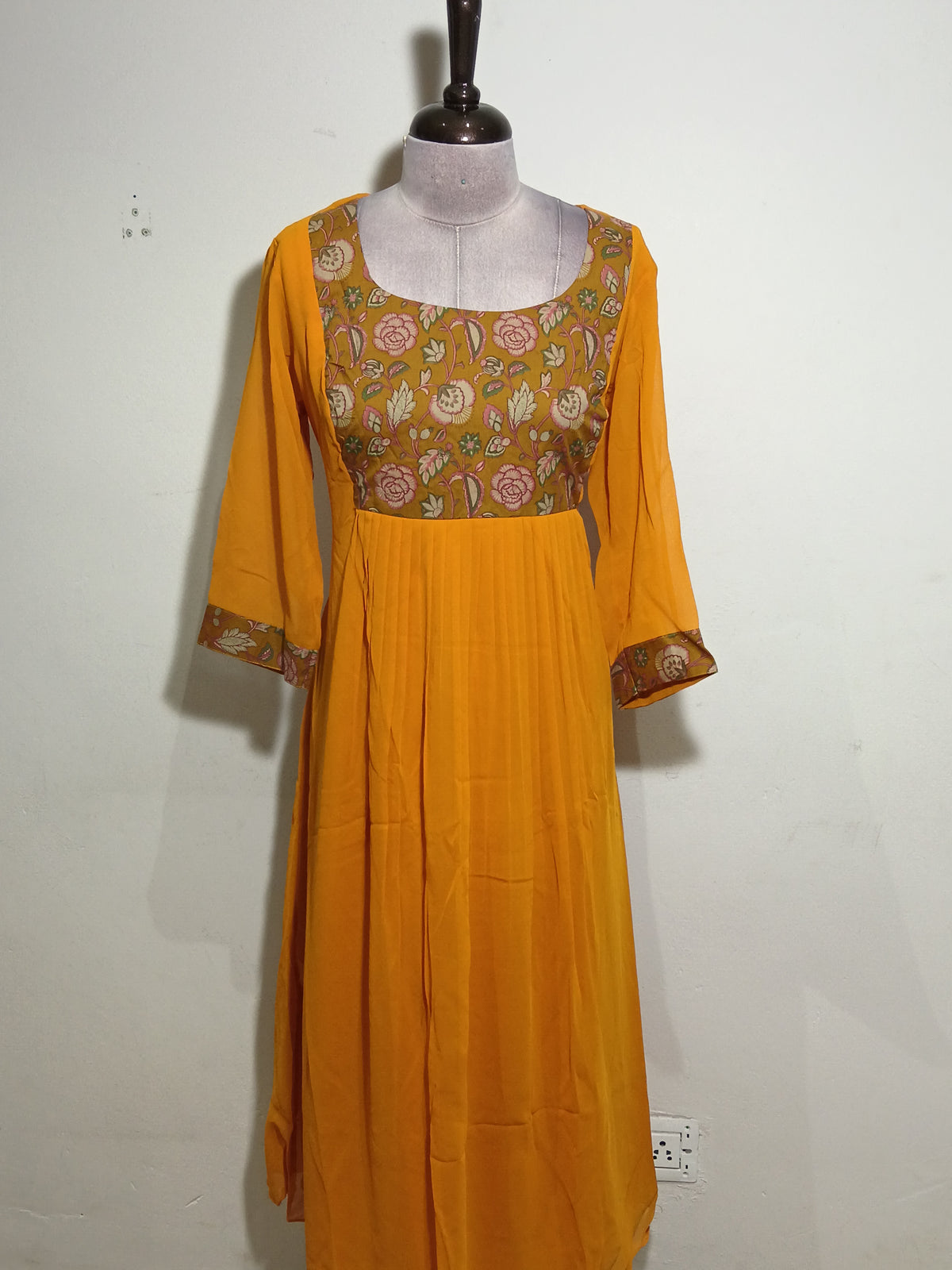 OFFER SALES TOP'S -  IHA 35988