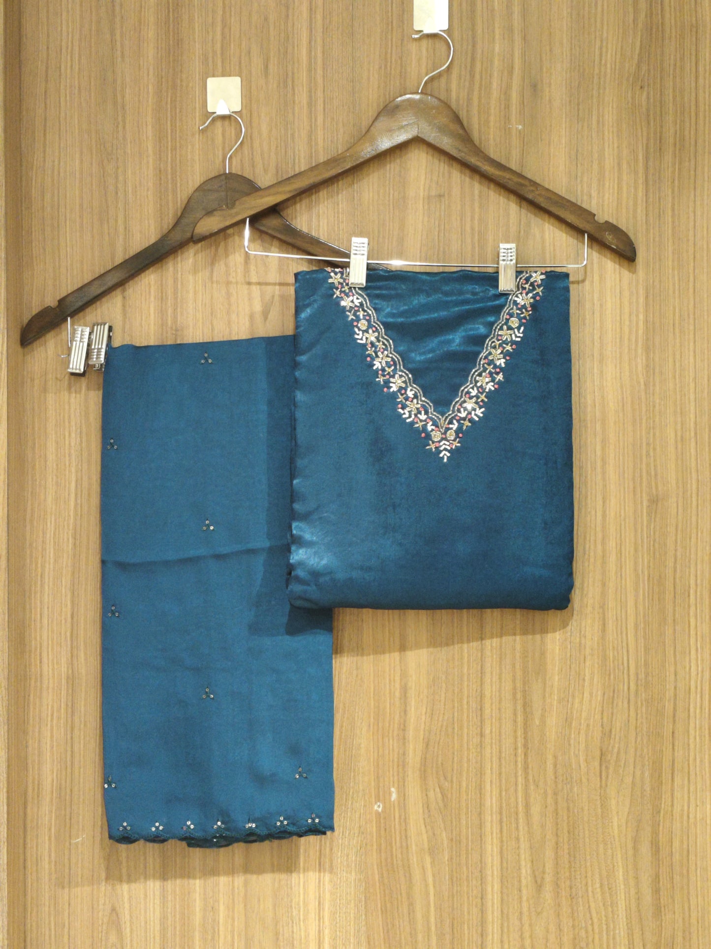 OFFER SALES UNSTITCHED SALWAR SUITS - IHA 27310