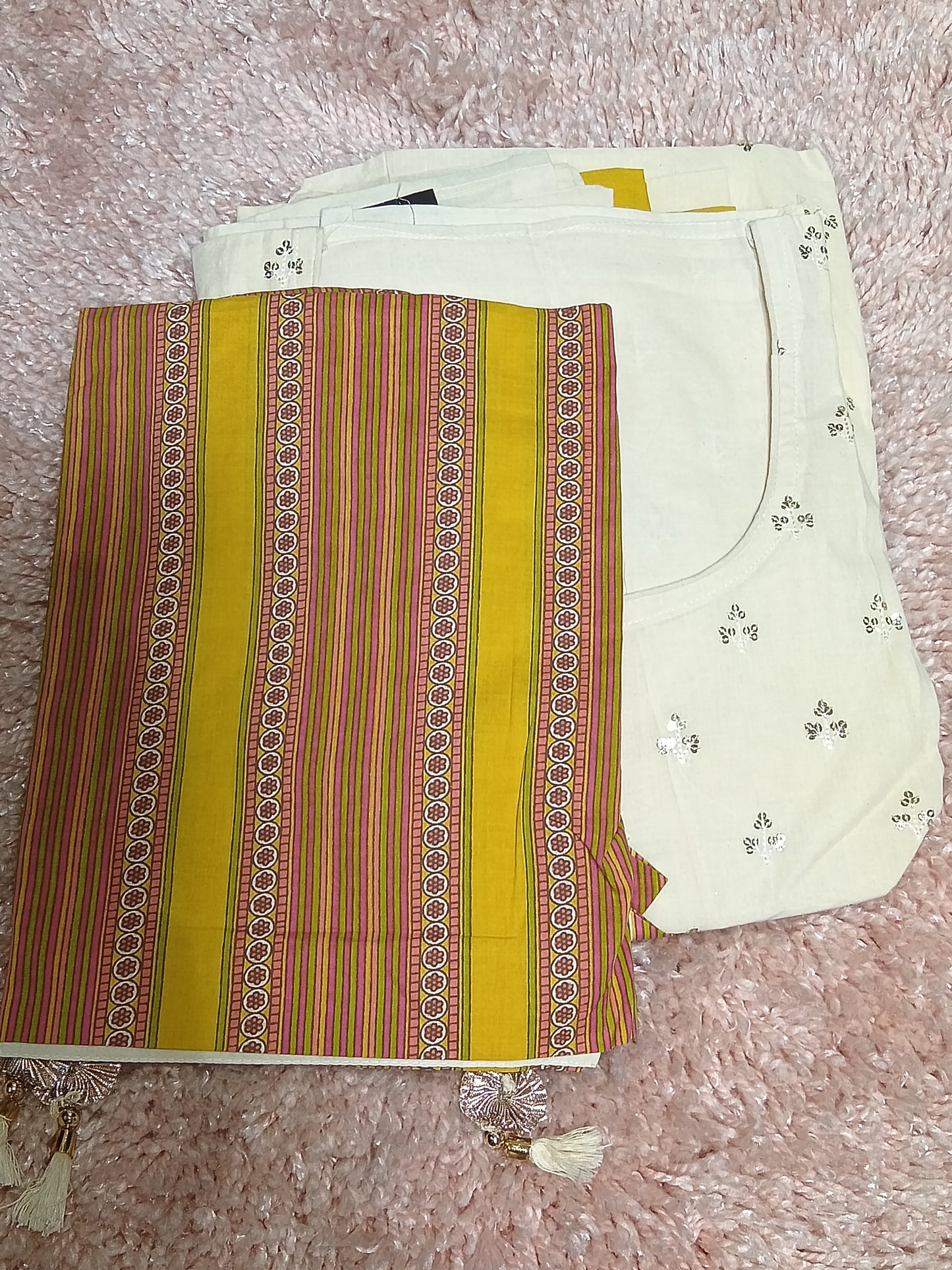 OFFER SALES UNSTITCHED SALWAR SUITS -  IHA 34761