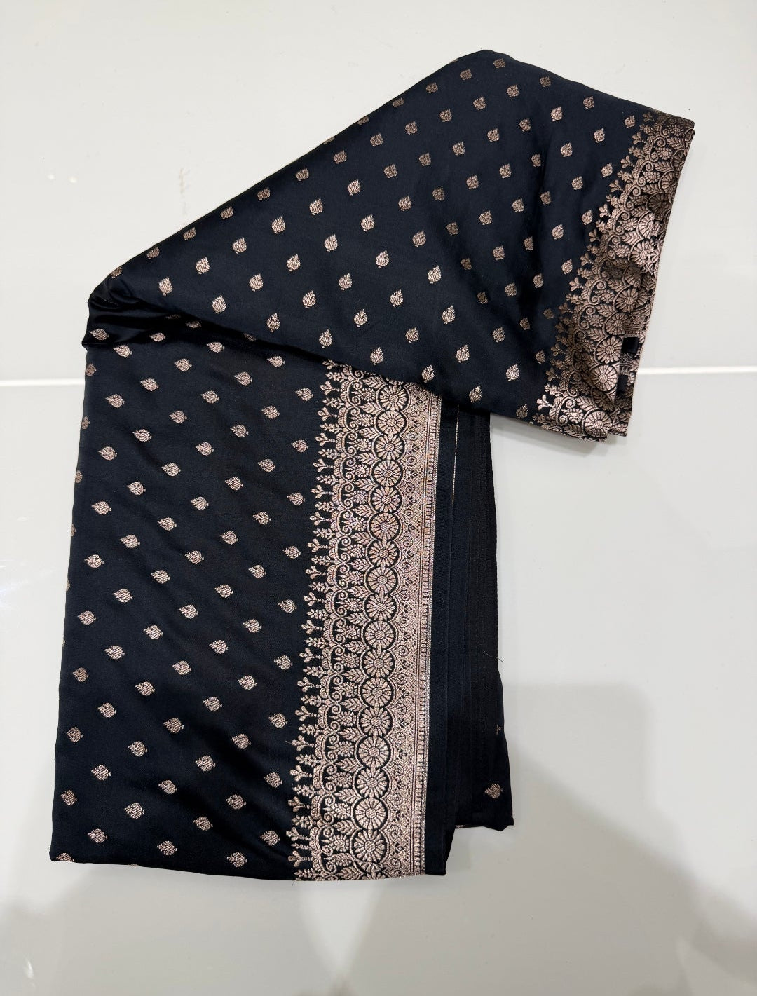 DESIGNER BANARASI SAREES - IHA 30856