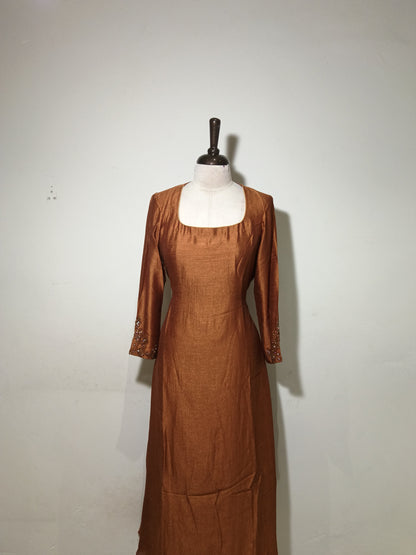 OFFER SALES TOPS  -  IHA 34756