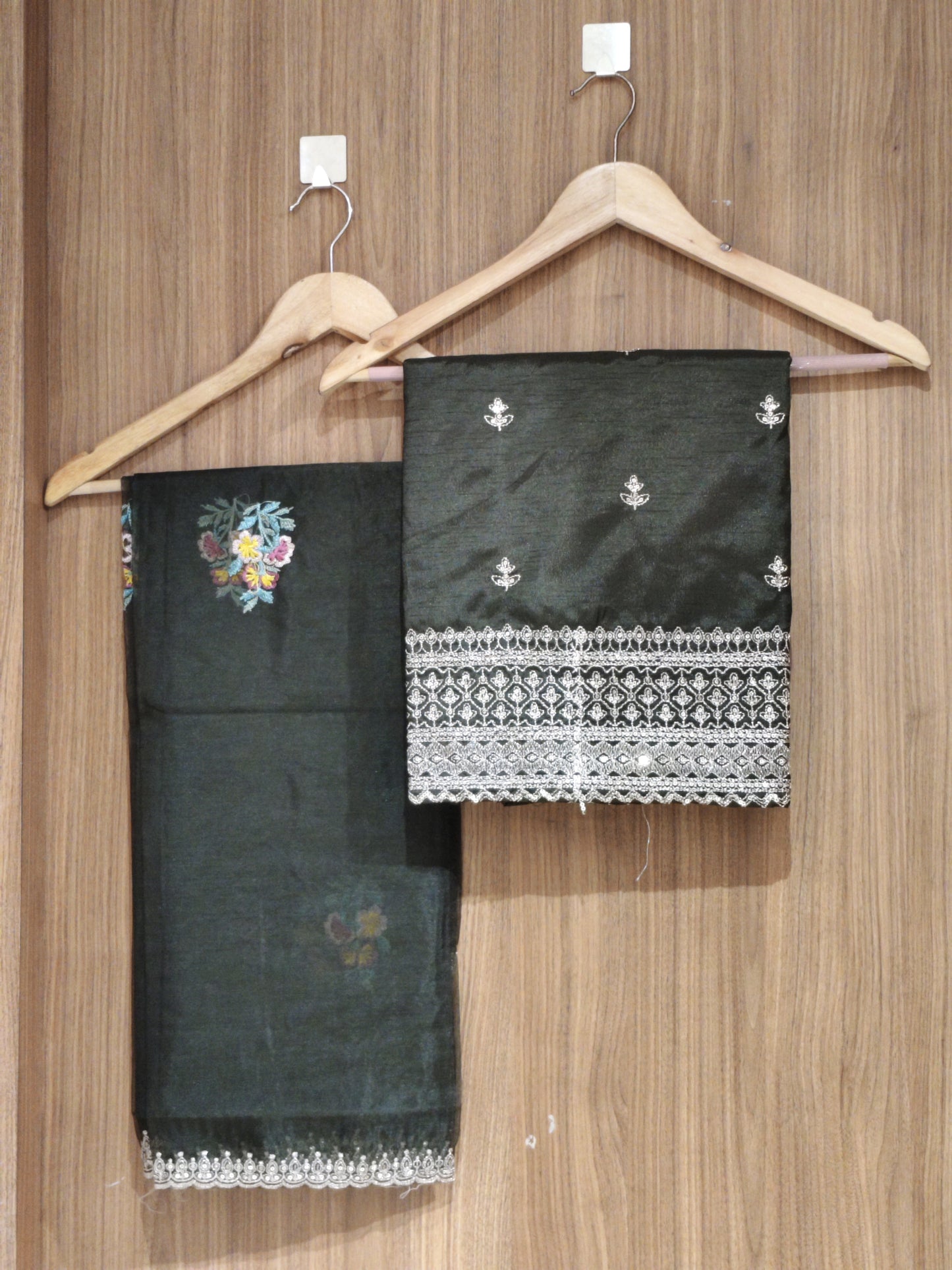 OFFER SALES UNSTITCHED SALWAR SUITS - IHA 27344