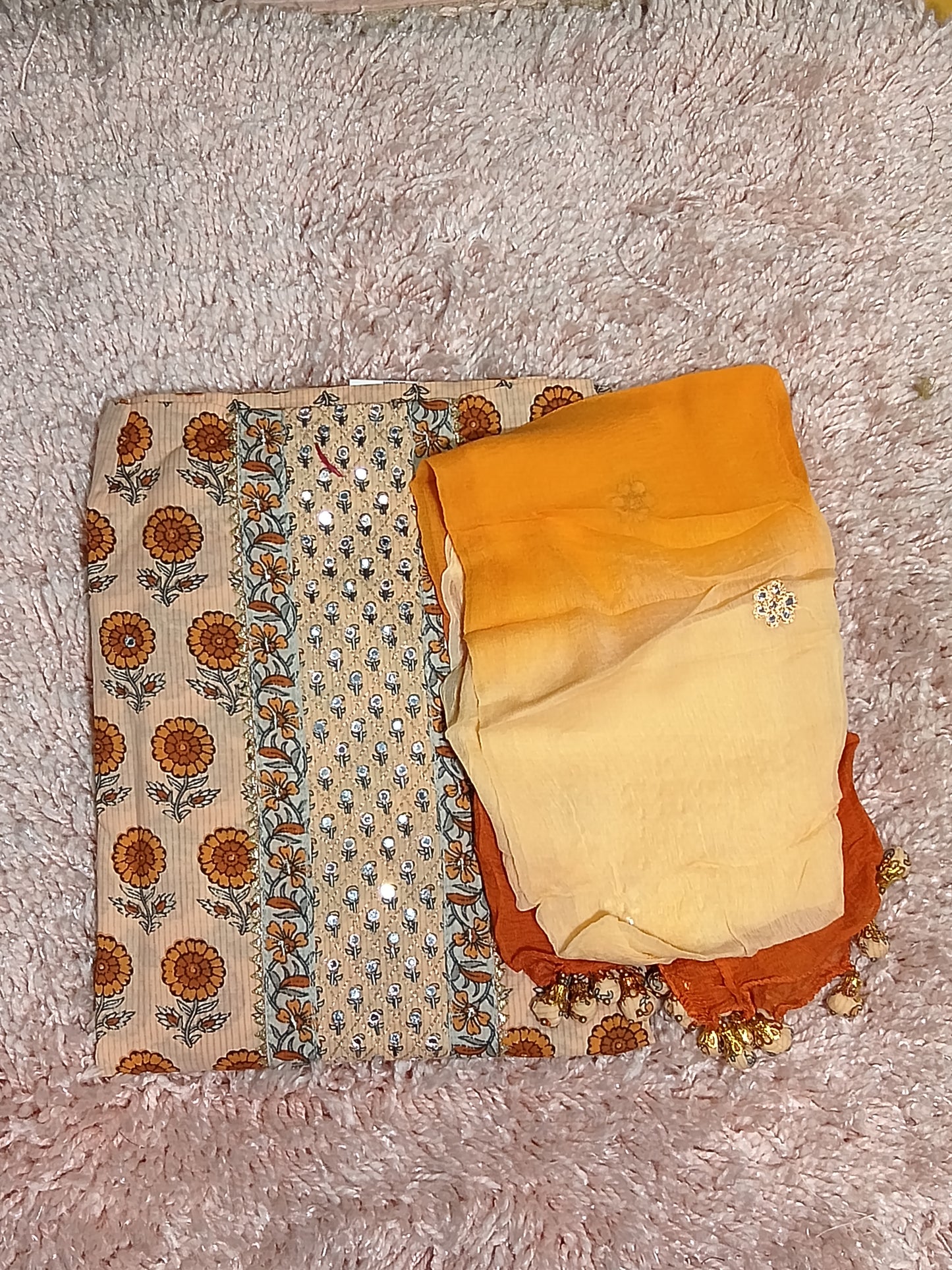 OFFER SALES UNSTITCHED SALWAR SUITS -  IHA 34779