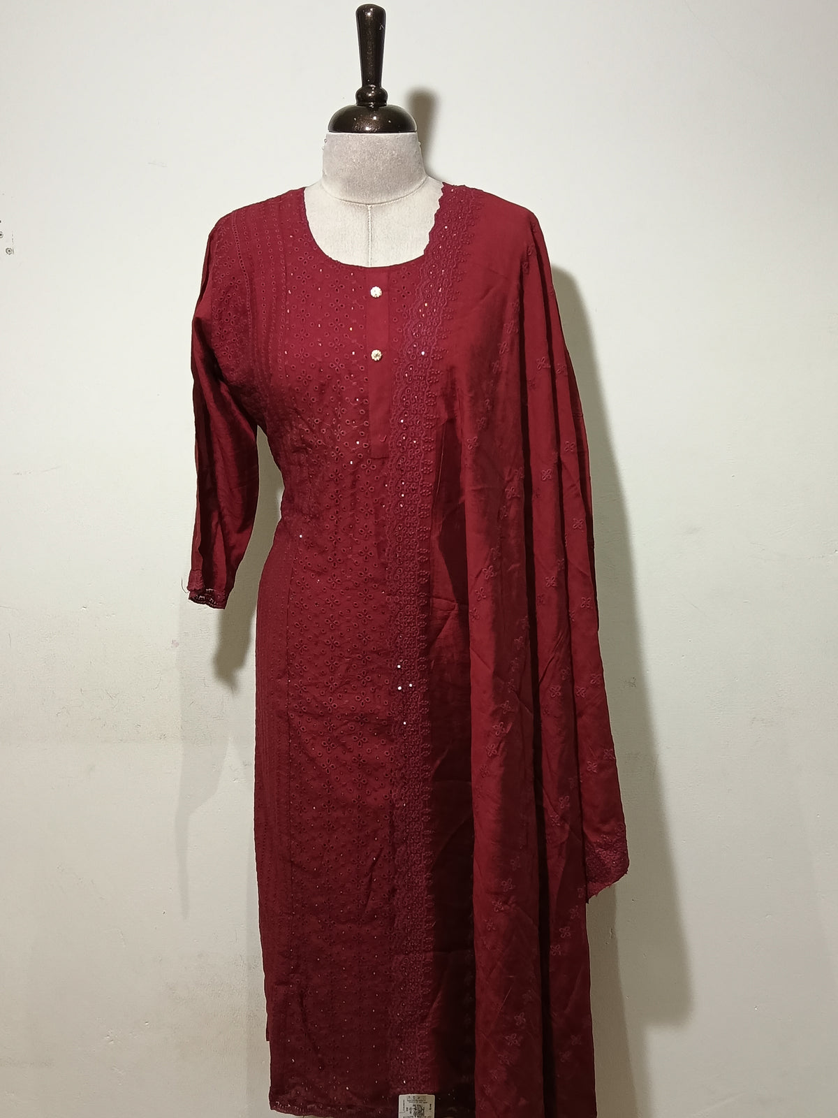 OFFER SALES READY TO WEAR SETS  -  IHA 35622