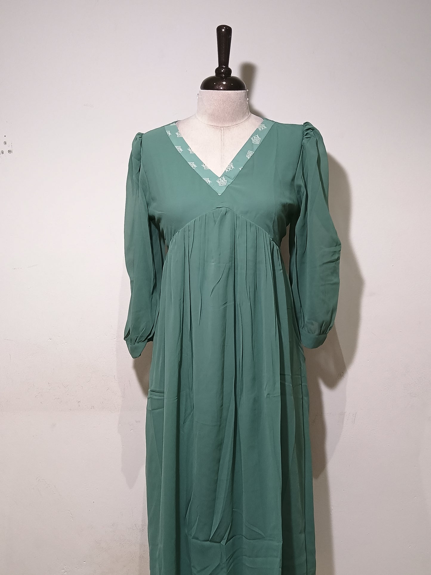 OFFER SALES TOP'S-  IHA 34811