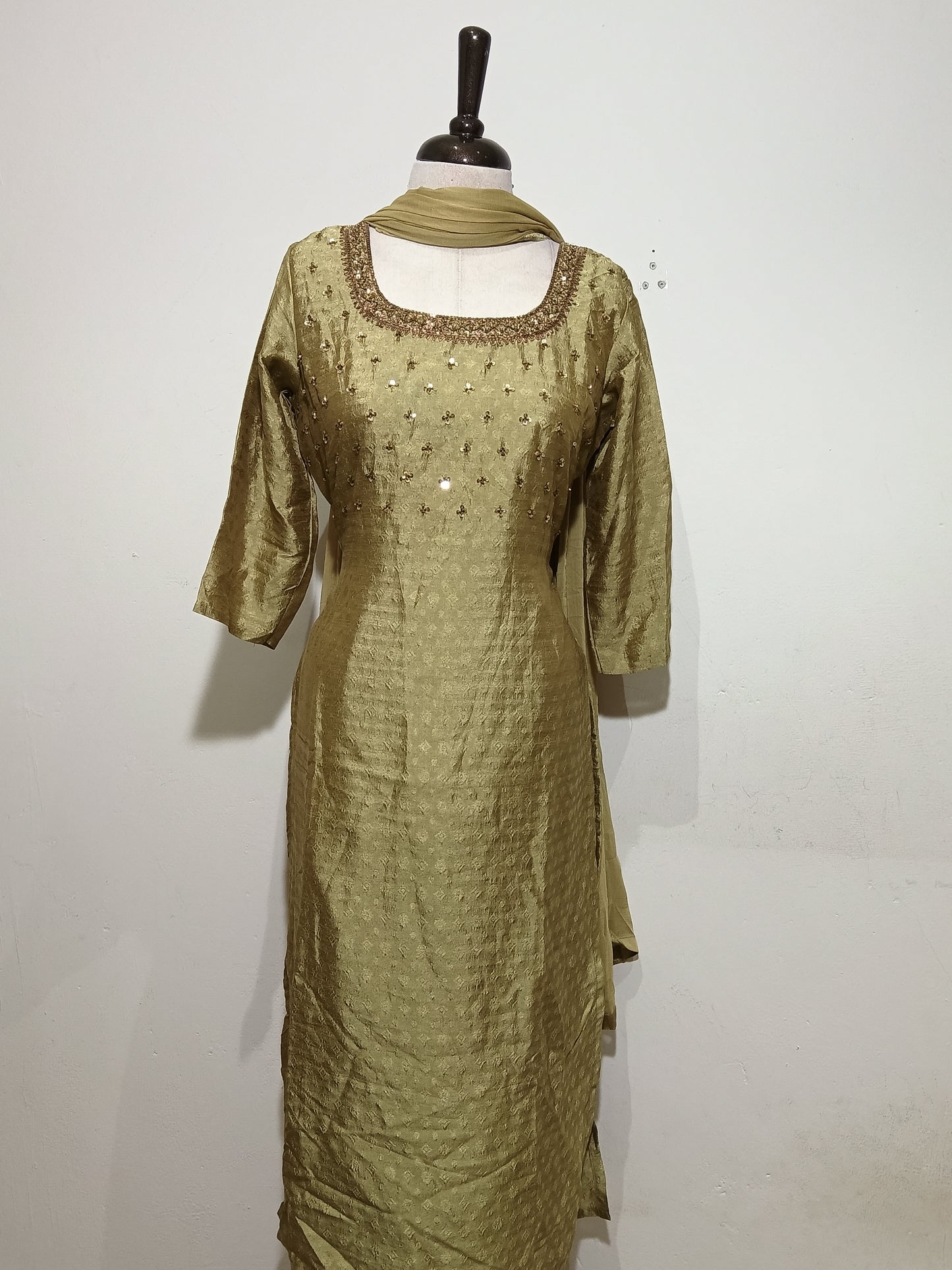 OFFER SALES TOP AND  BOTTOM  -  IHA 34697