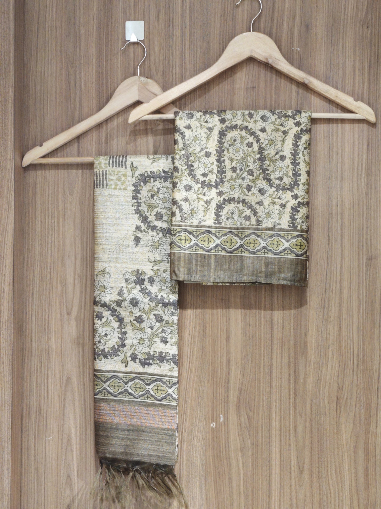 OFFER SALES UNSTITCHED SALWAR SUITS - IHA 27310
