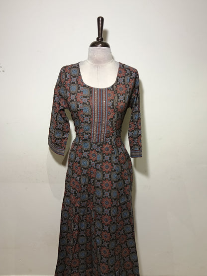 OFFER SALES TOP'S-  IHA 34874